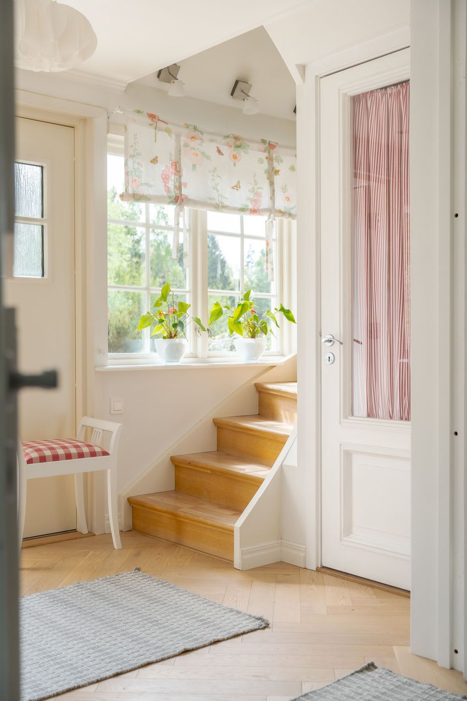 Hall och klädkammare