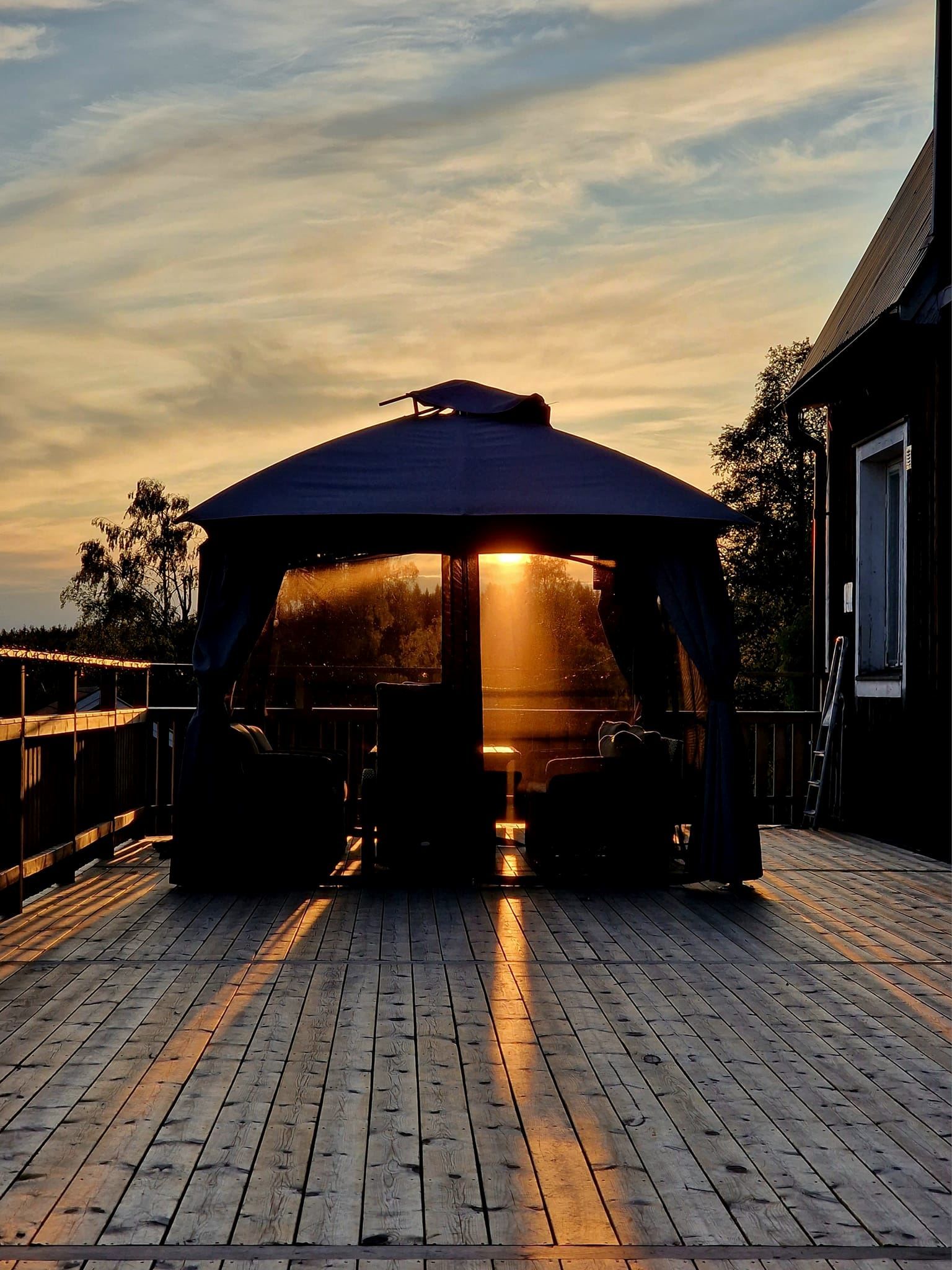 Altanen en sommarkväll