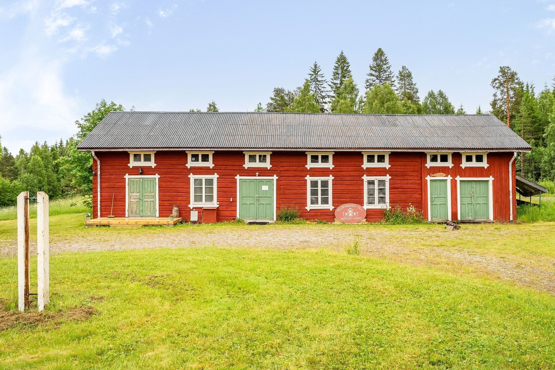Ladugården/Logen/Bastu
