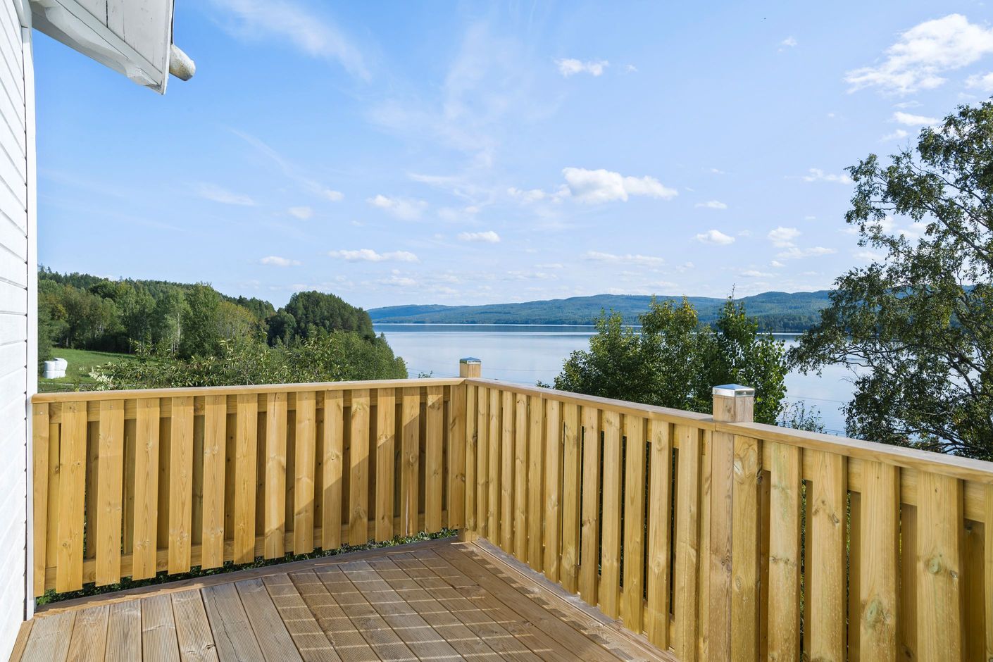 Vy över altanen
