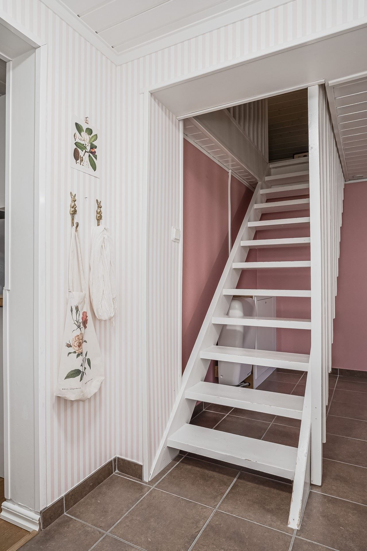 Trappen upp till övreplan