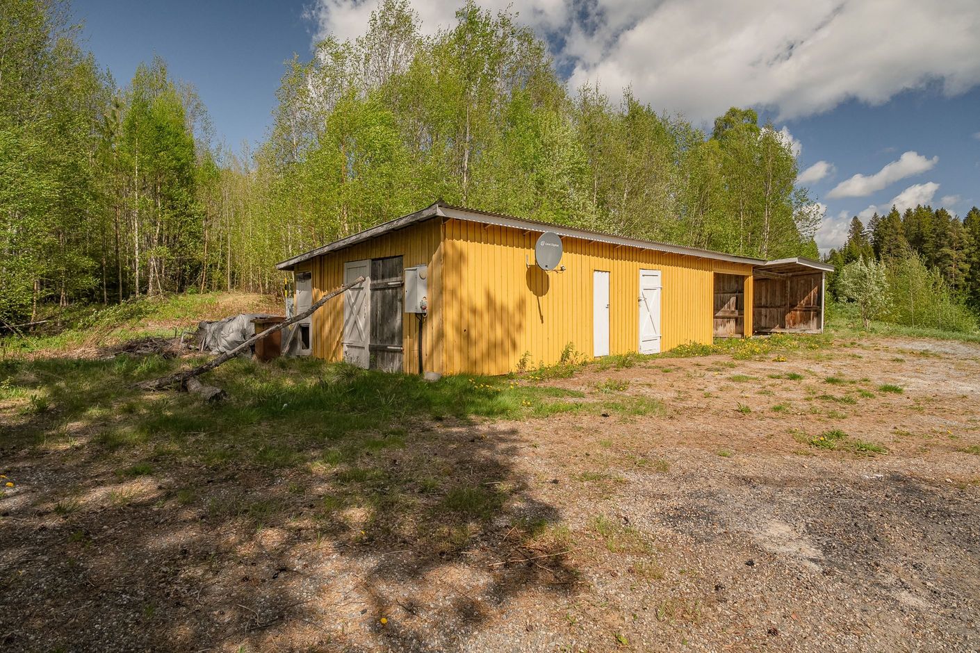 Carport/Förråd/Vedbod