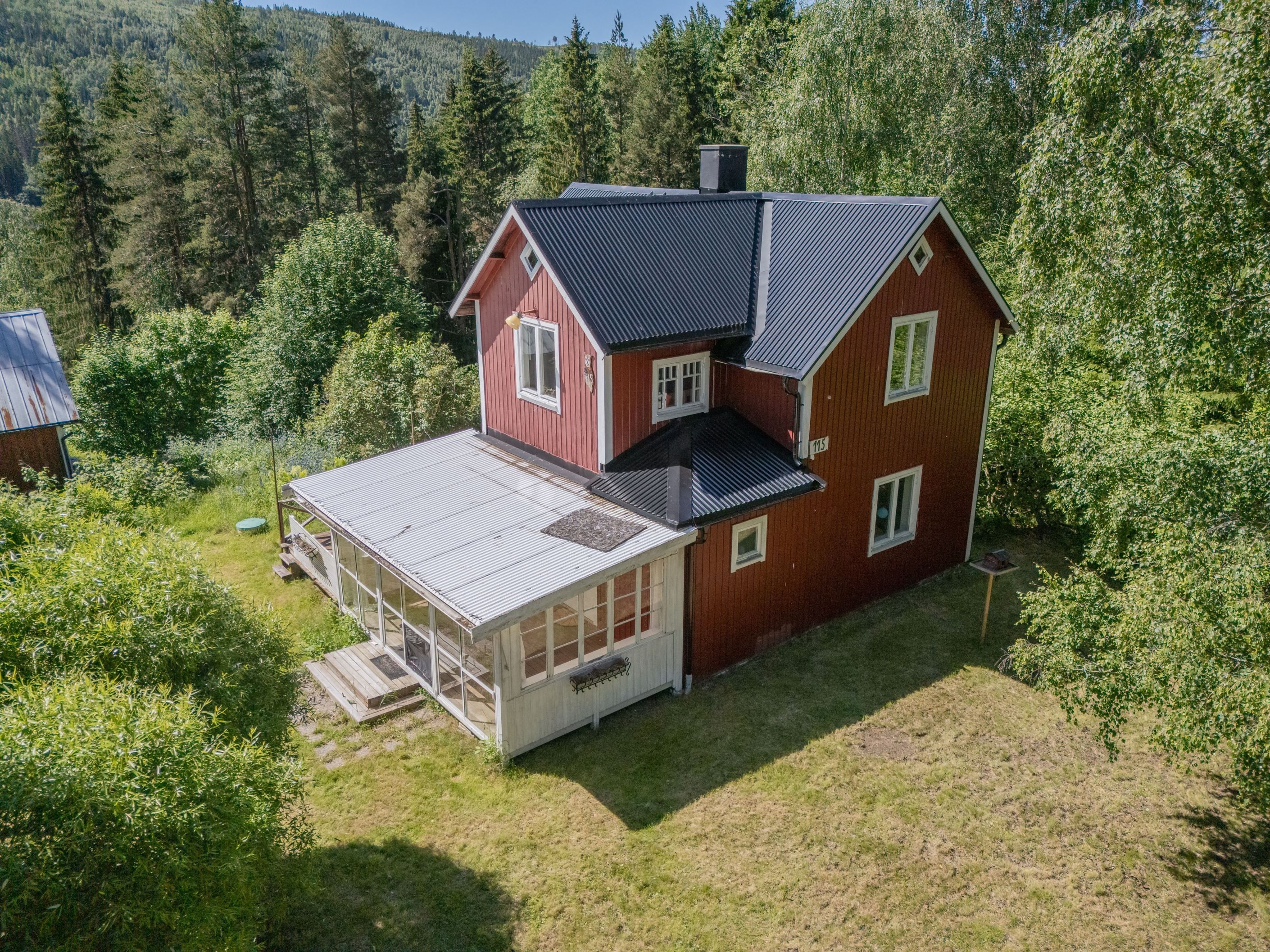 Välkommen till Hallsta 115