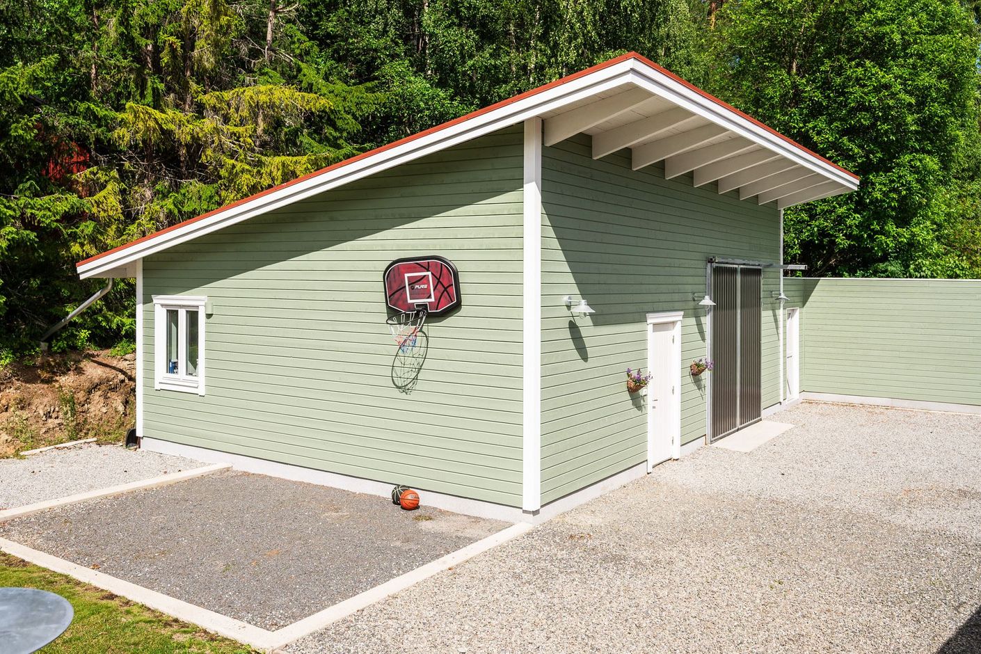 Garage