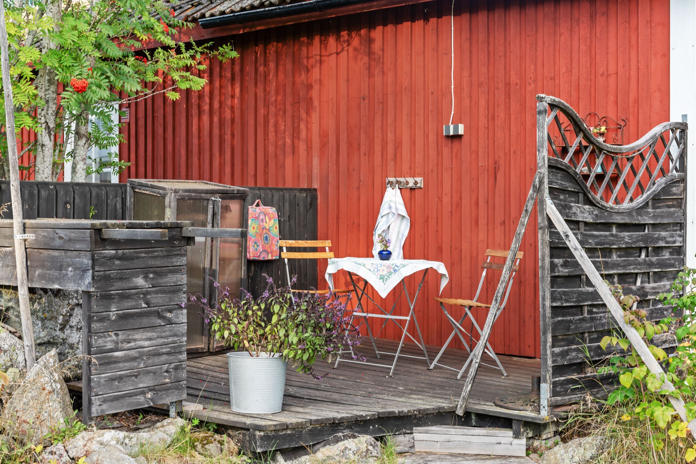 Uteplatsen på baksidan