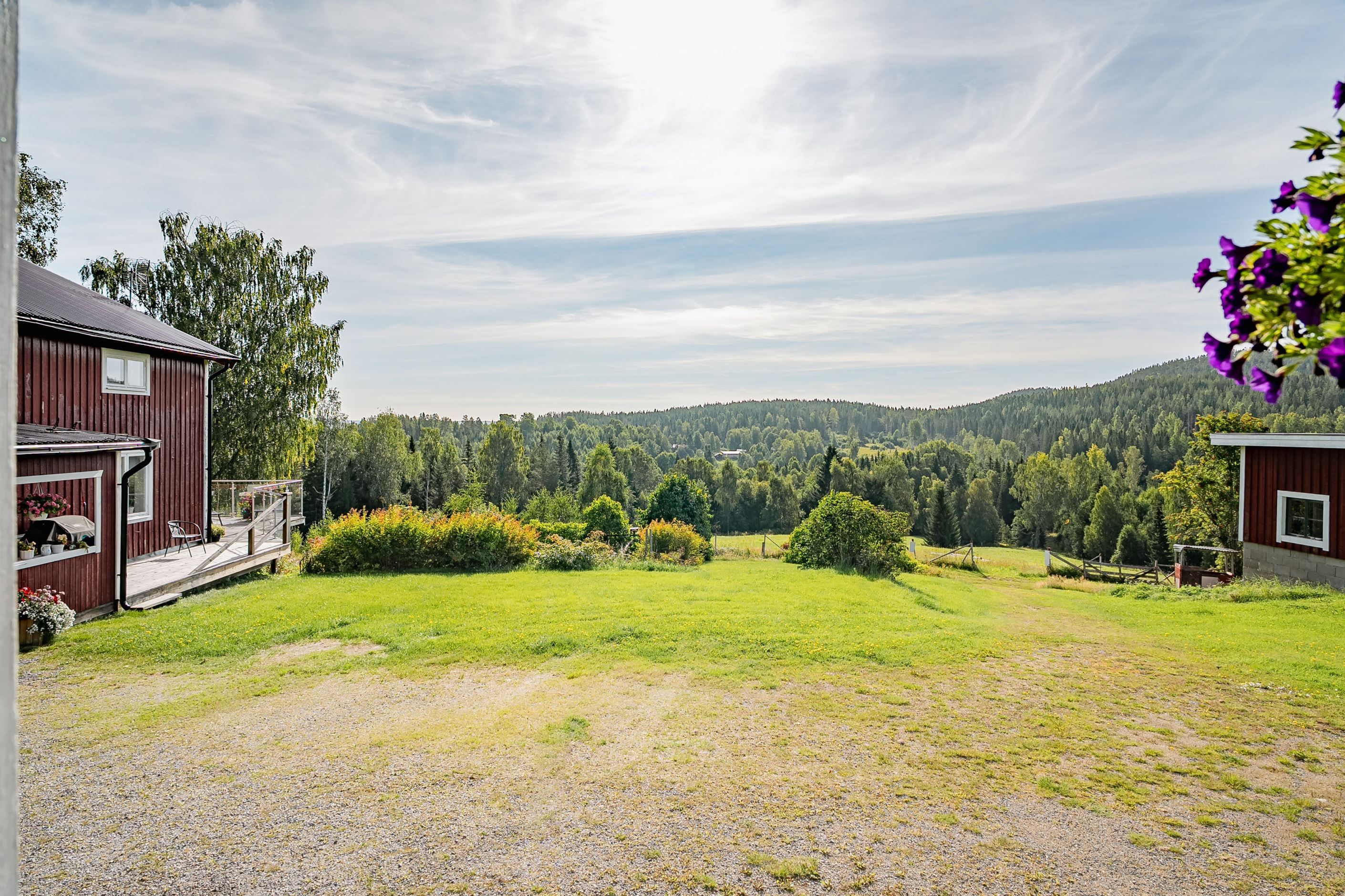 Vyn från gården