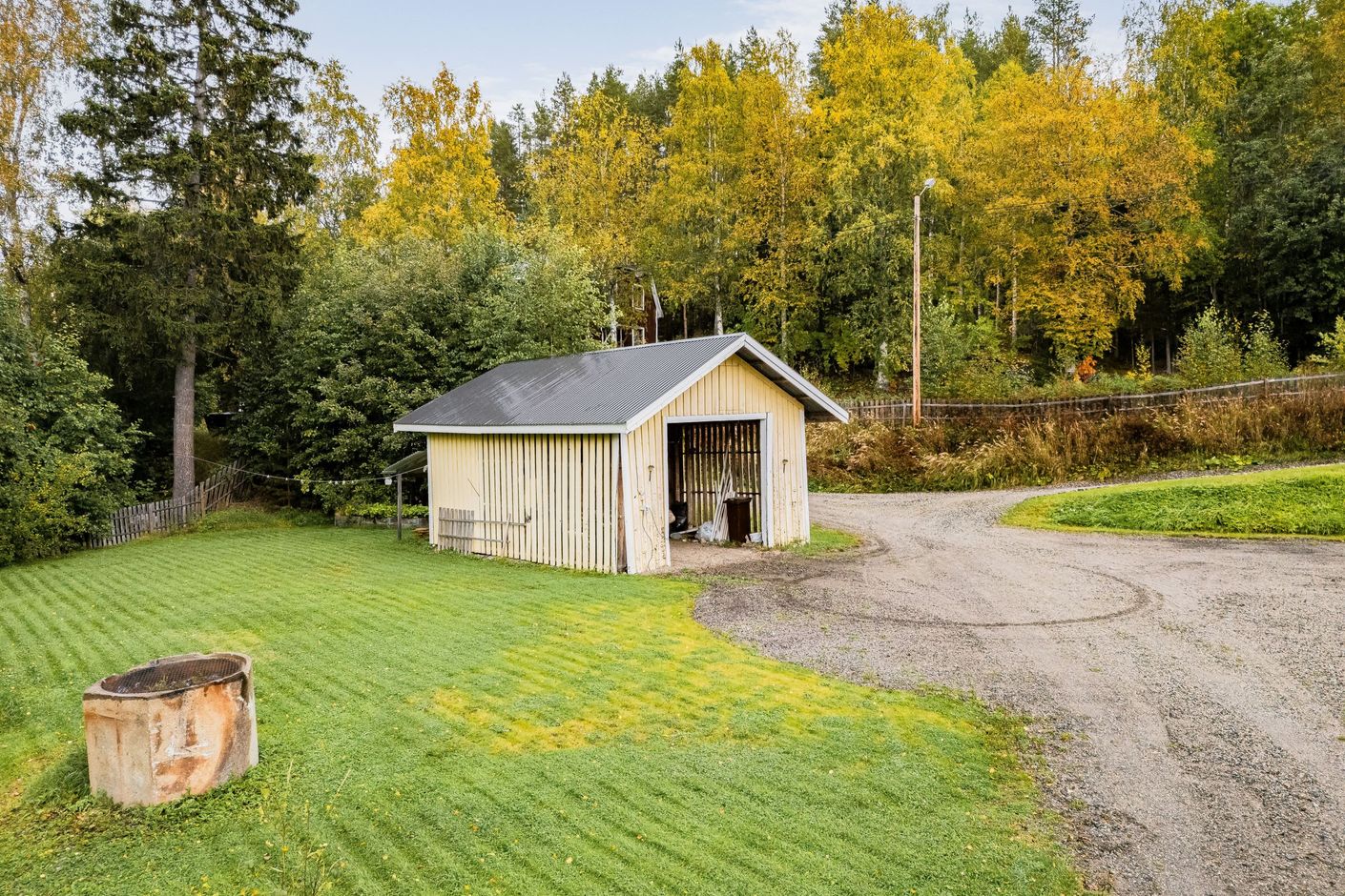 Carport med förråd