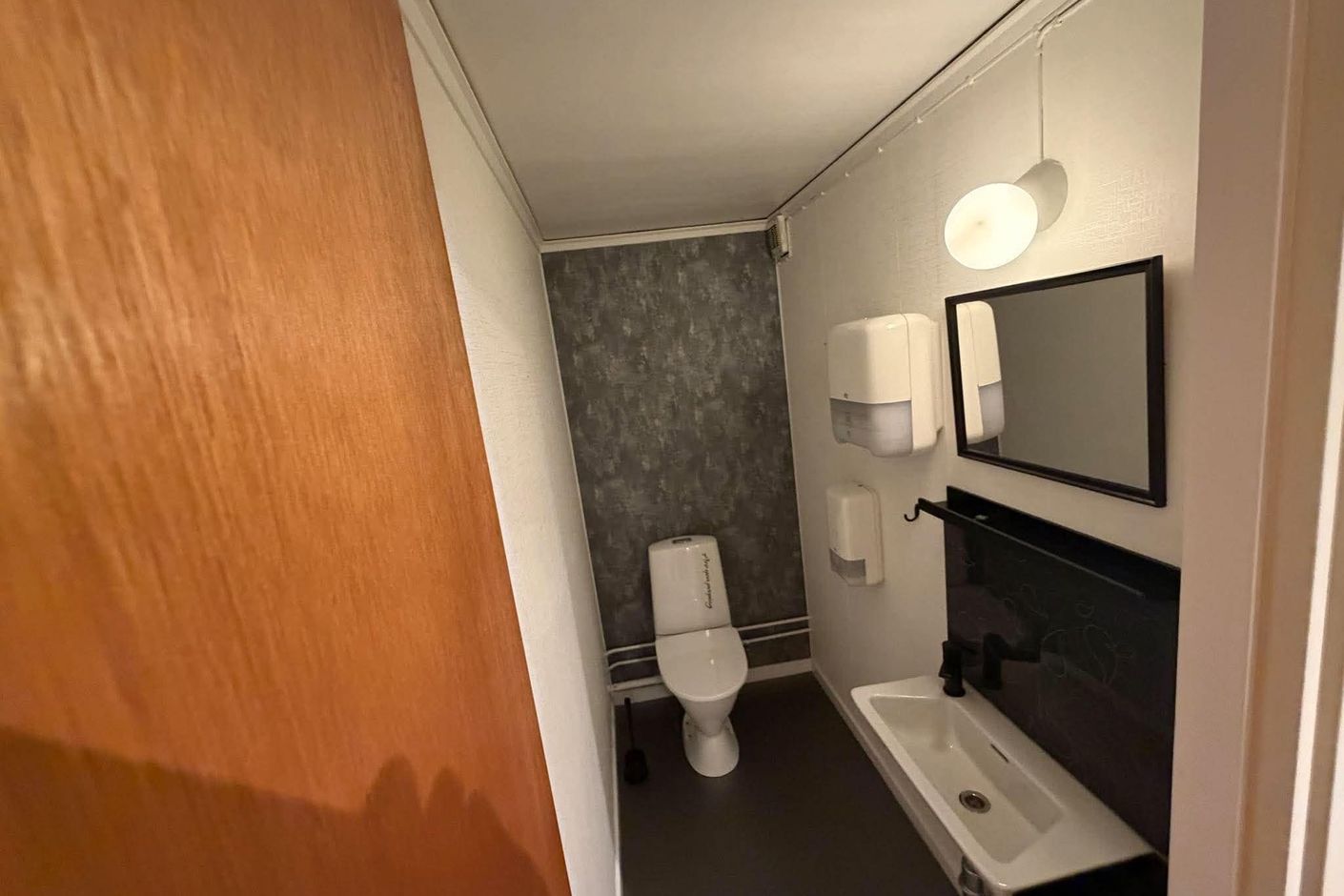 Toalett Undervåning