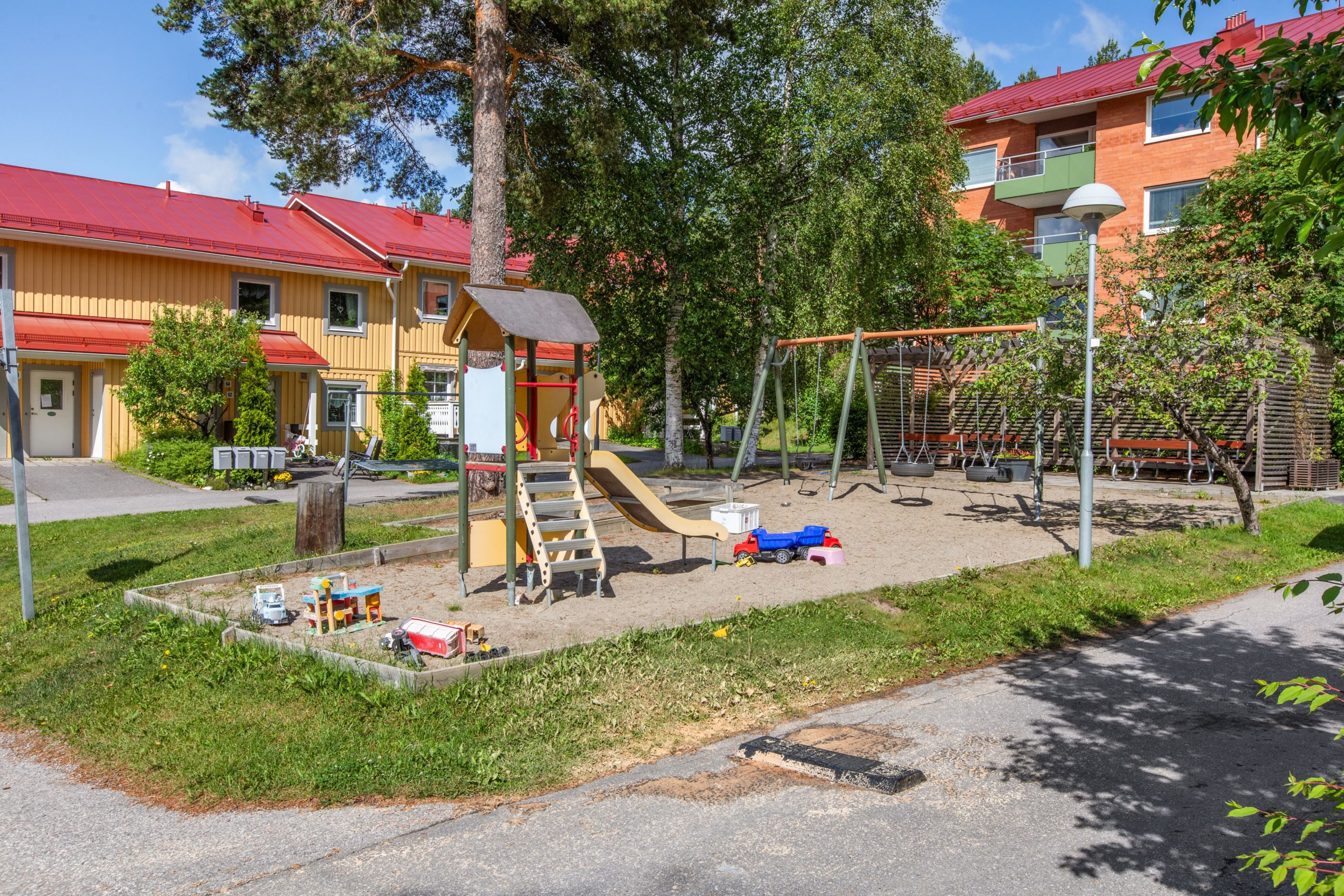 Lekpark precis utanför