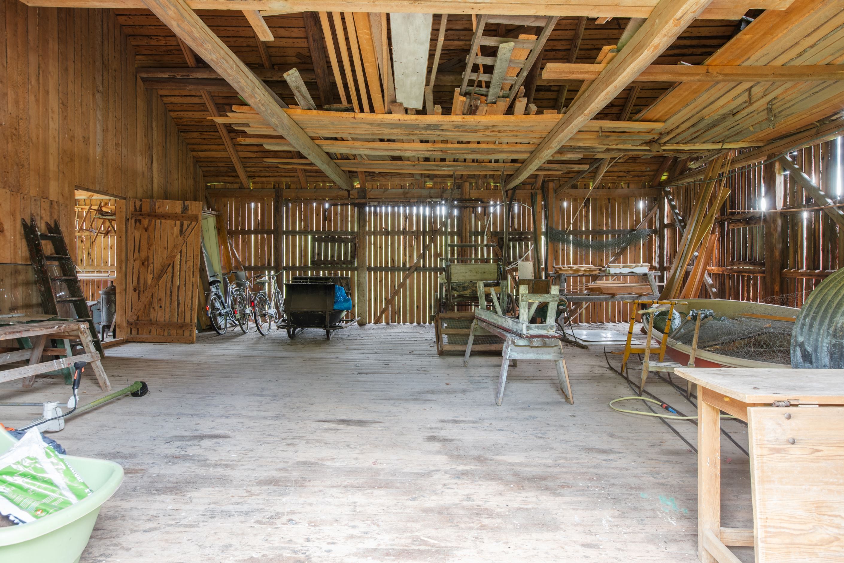 Loge/garage/förråd