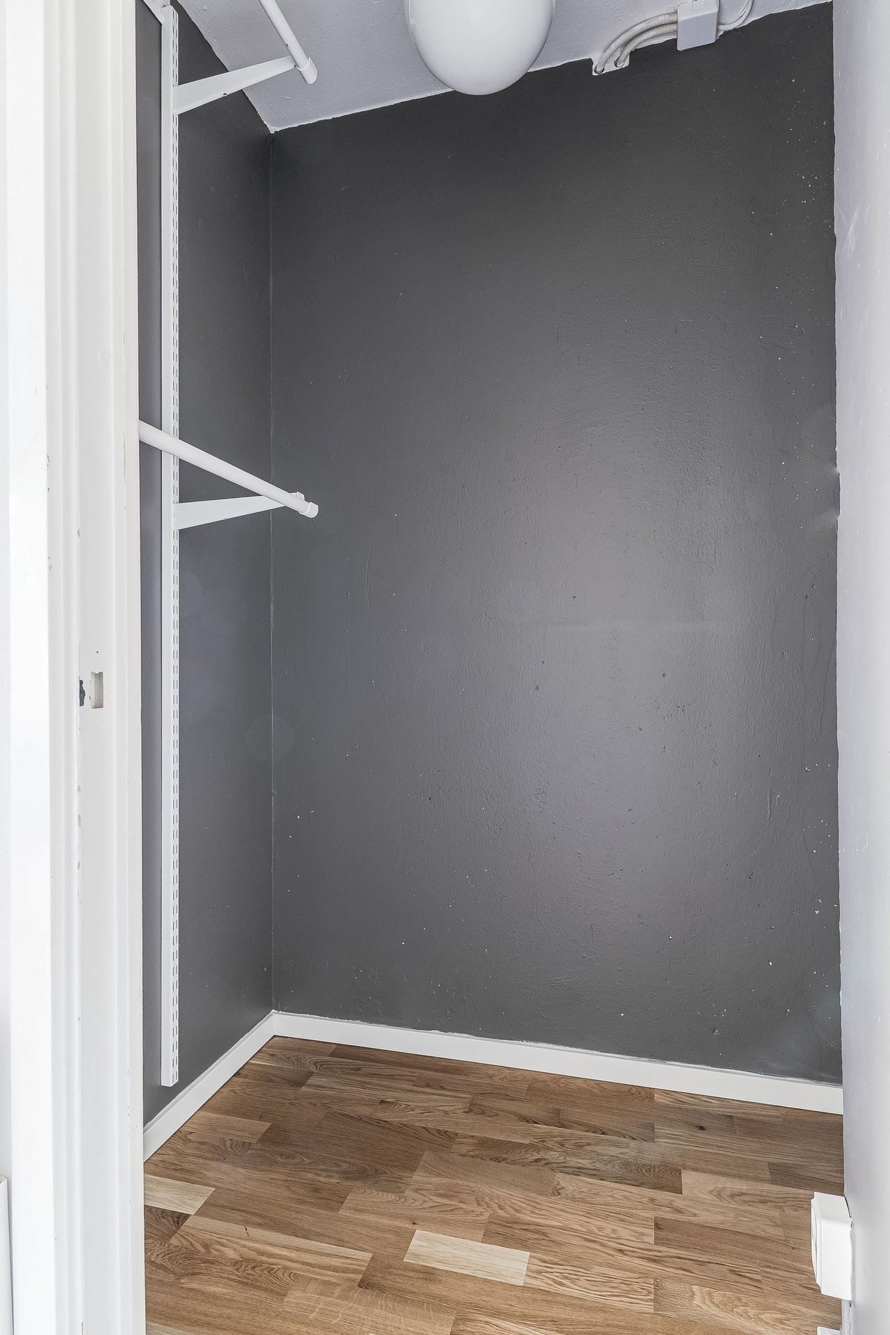 Klädkammare i hallen