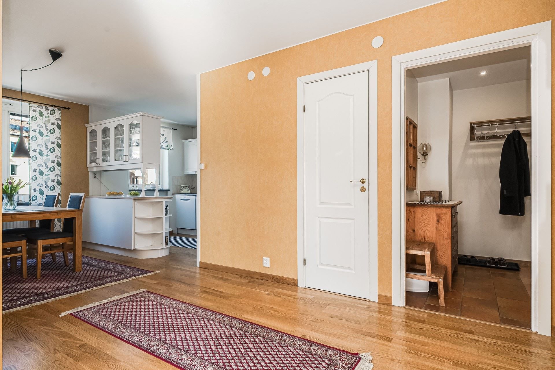 Hall/Matplats/Kök