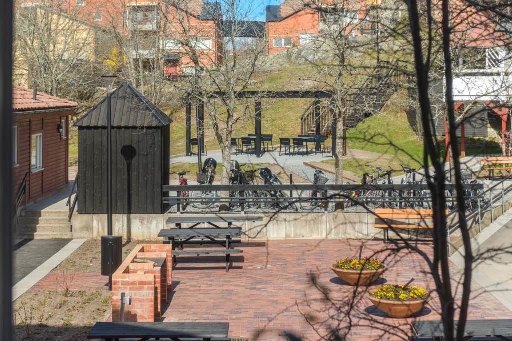 Lågupplöst Föreningens innergård