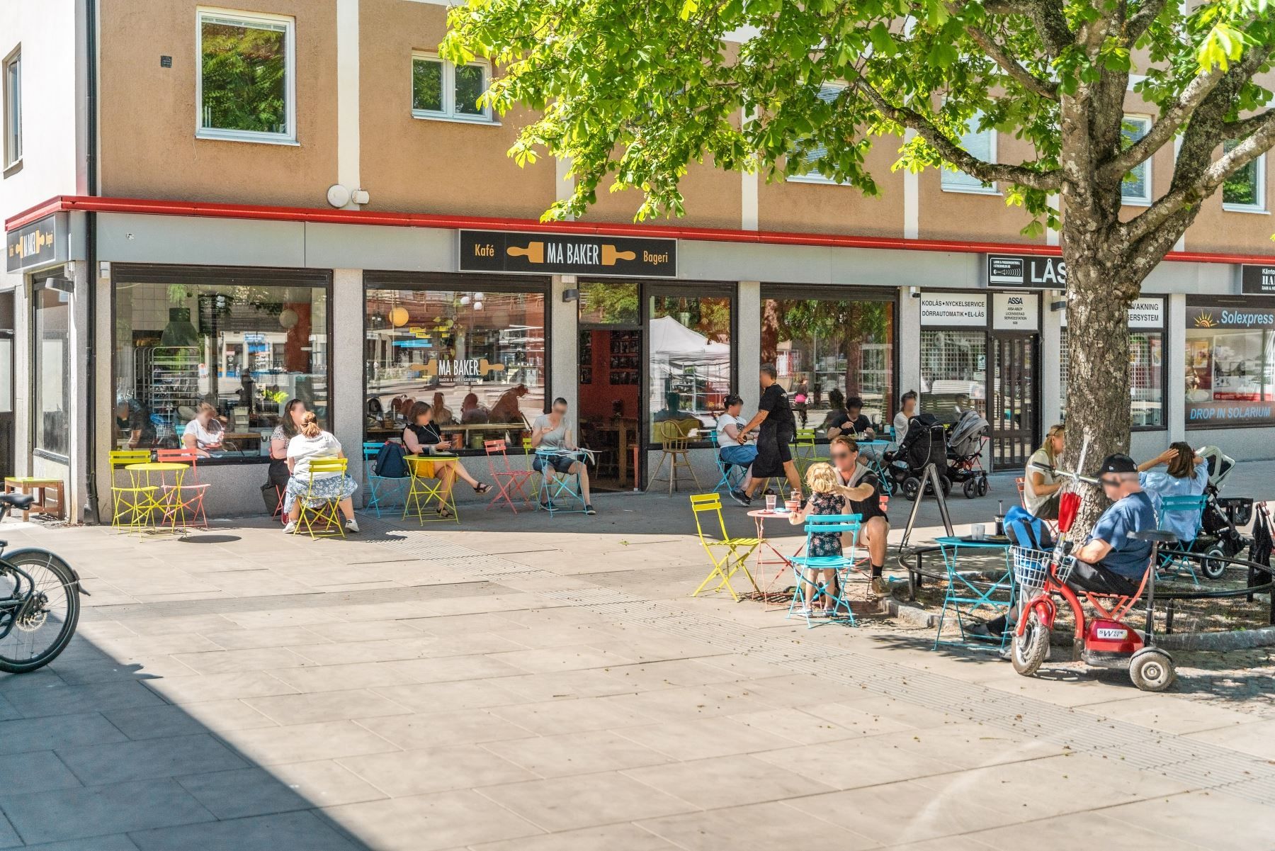 Ma Baker på torget - Kärrtorp