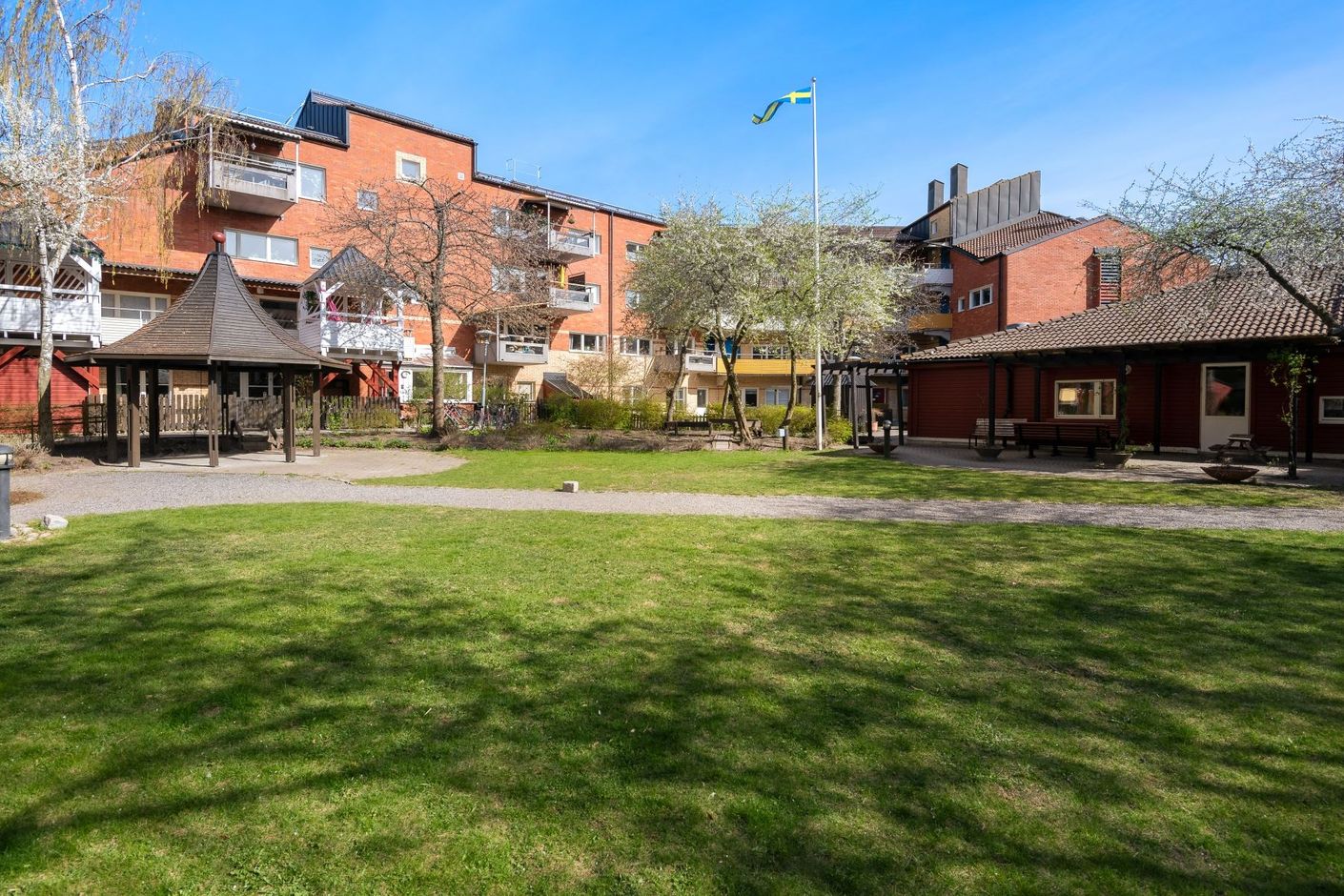 Föreningens ombonade innegård