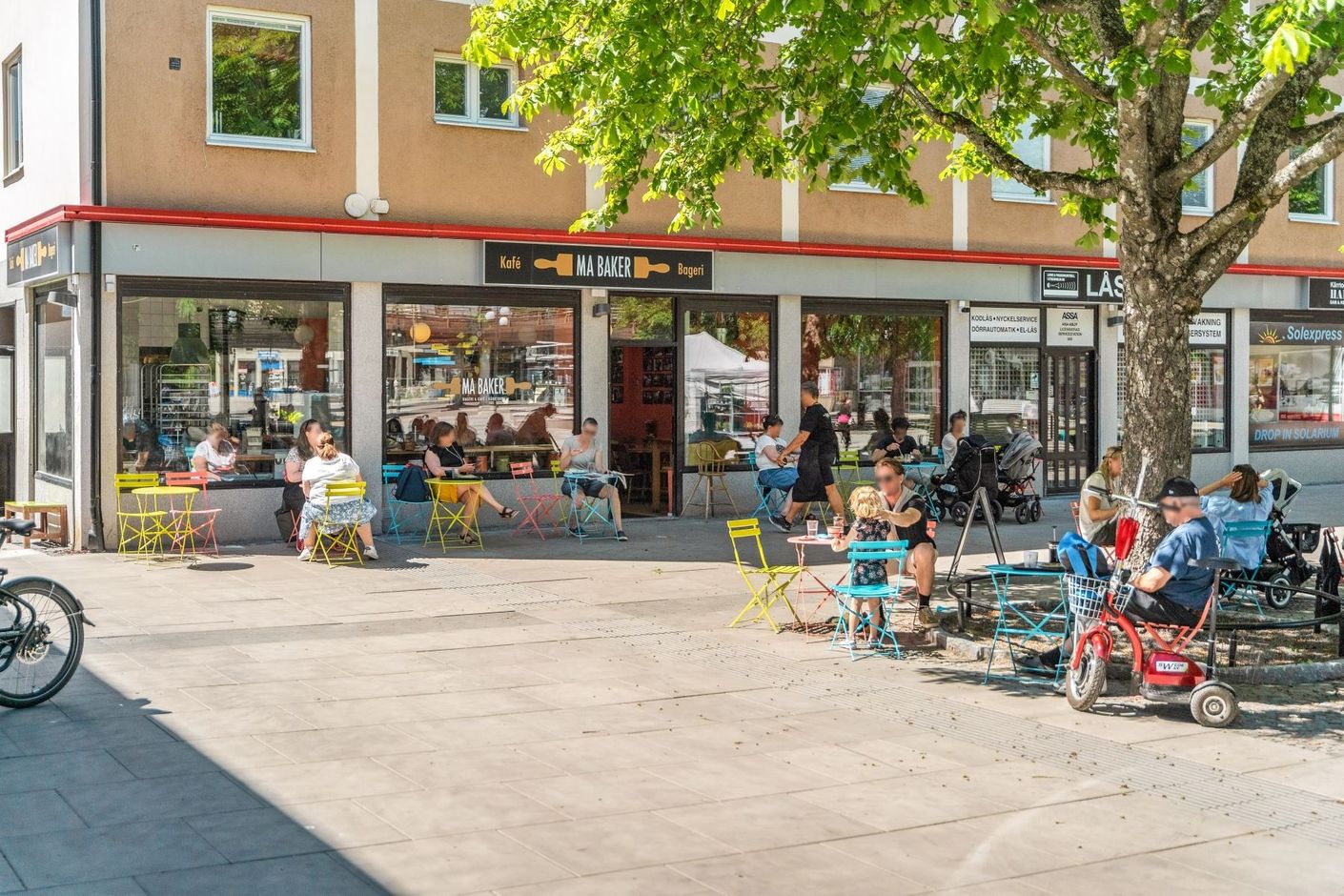 Ma Baker på torget - Kärrtorp