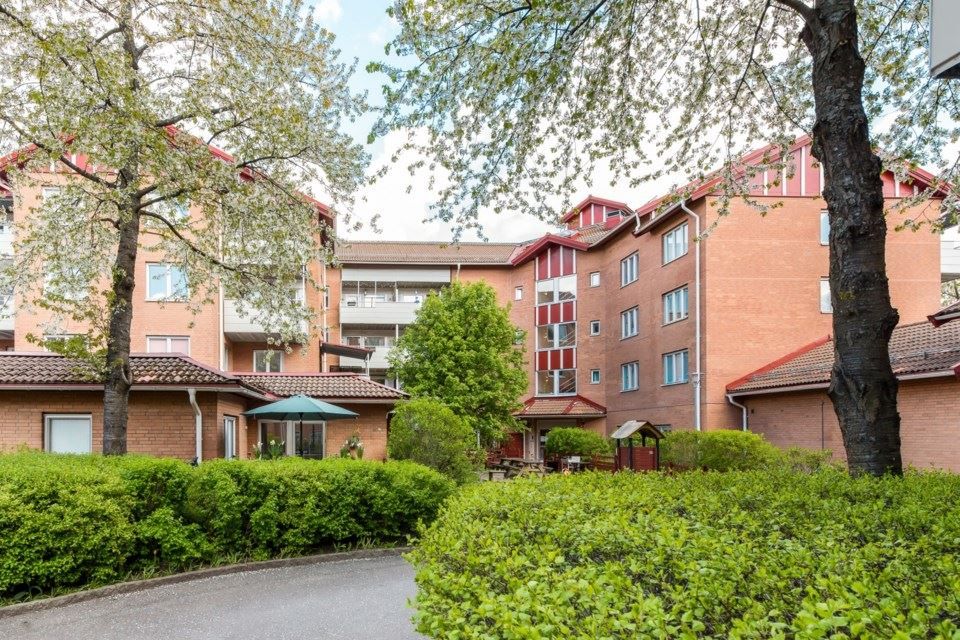 Fasaden på sommaren
