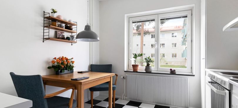 Lägenhet, 2 rum, 56 m² i Bagarmossen