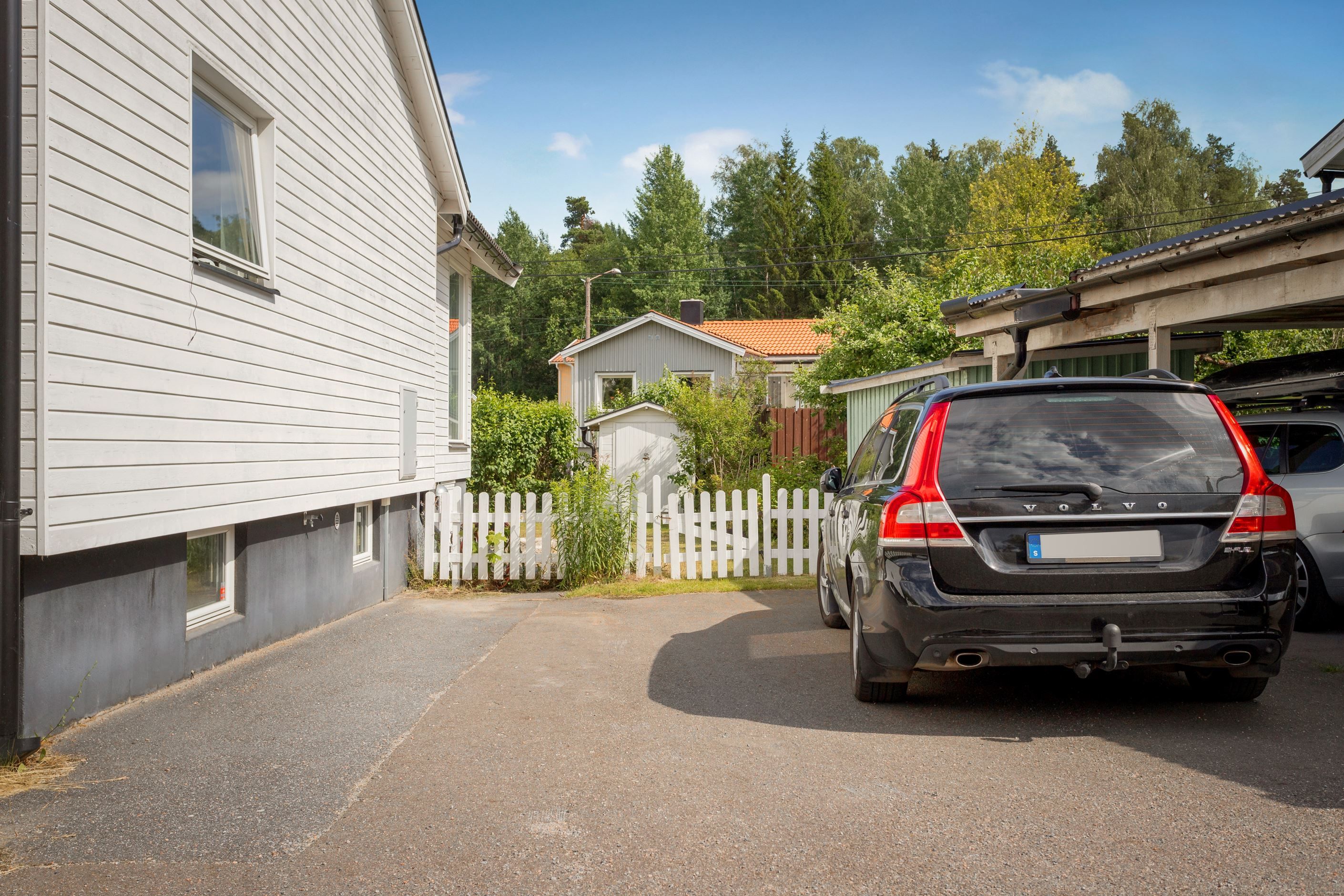 Plats för två bilar