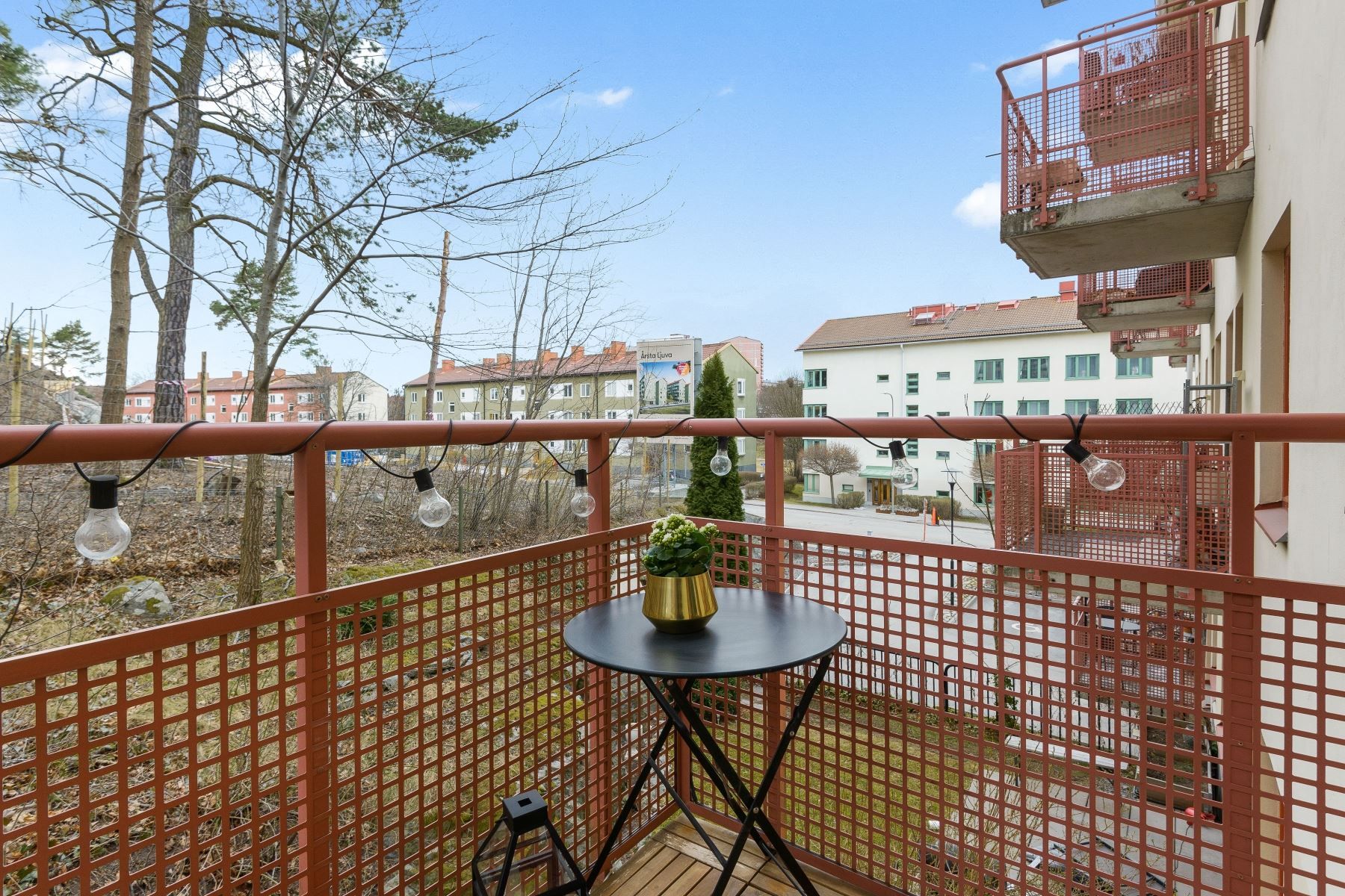 Balkongbild tagen mars 2022