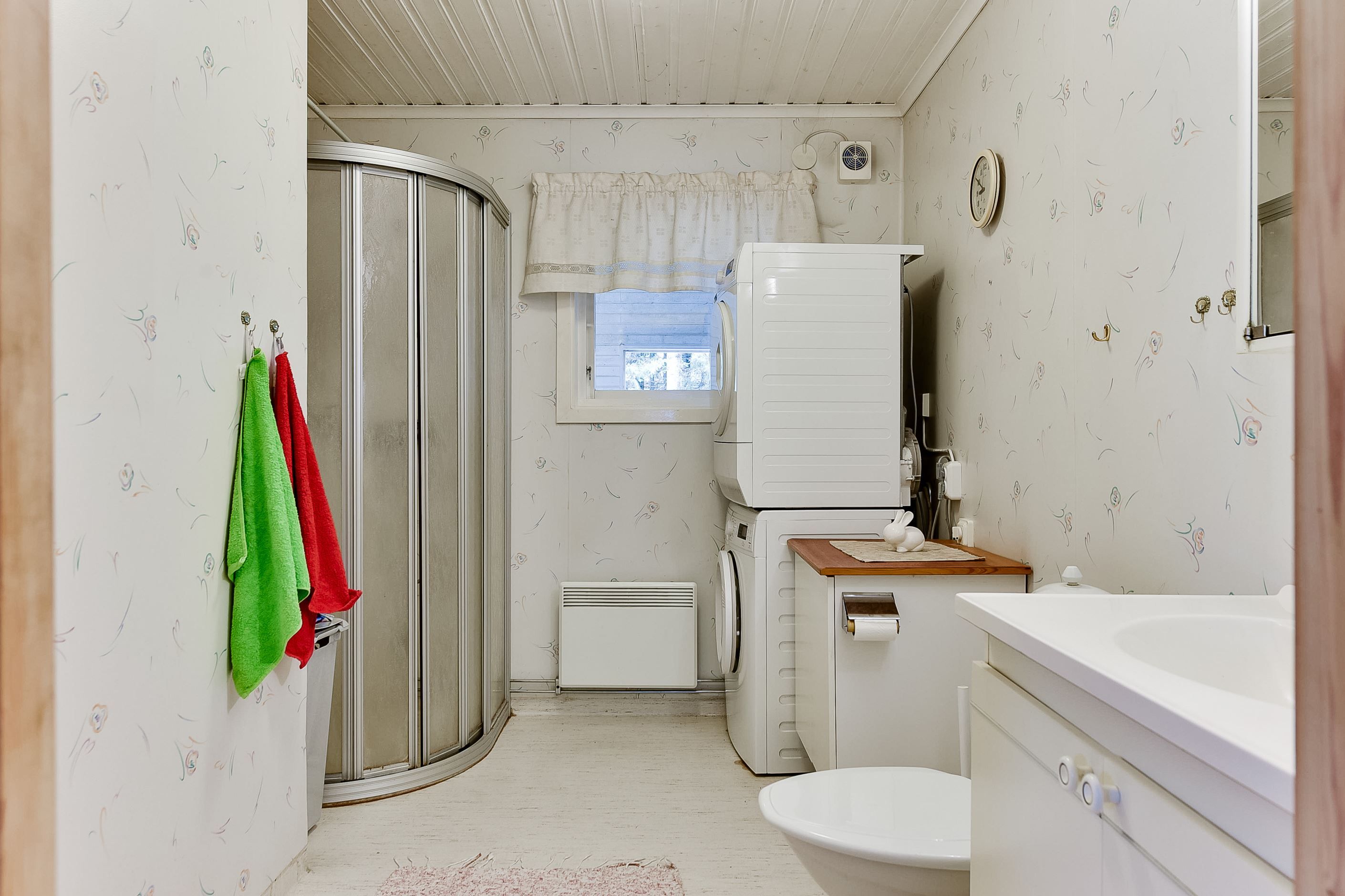 Wc/Dusch med tvättmöjligheter