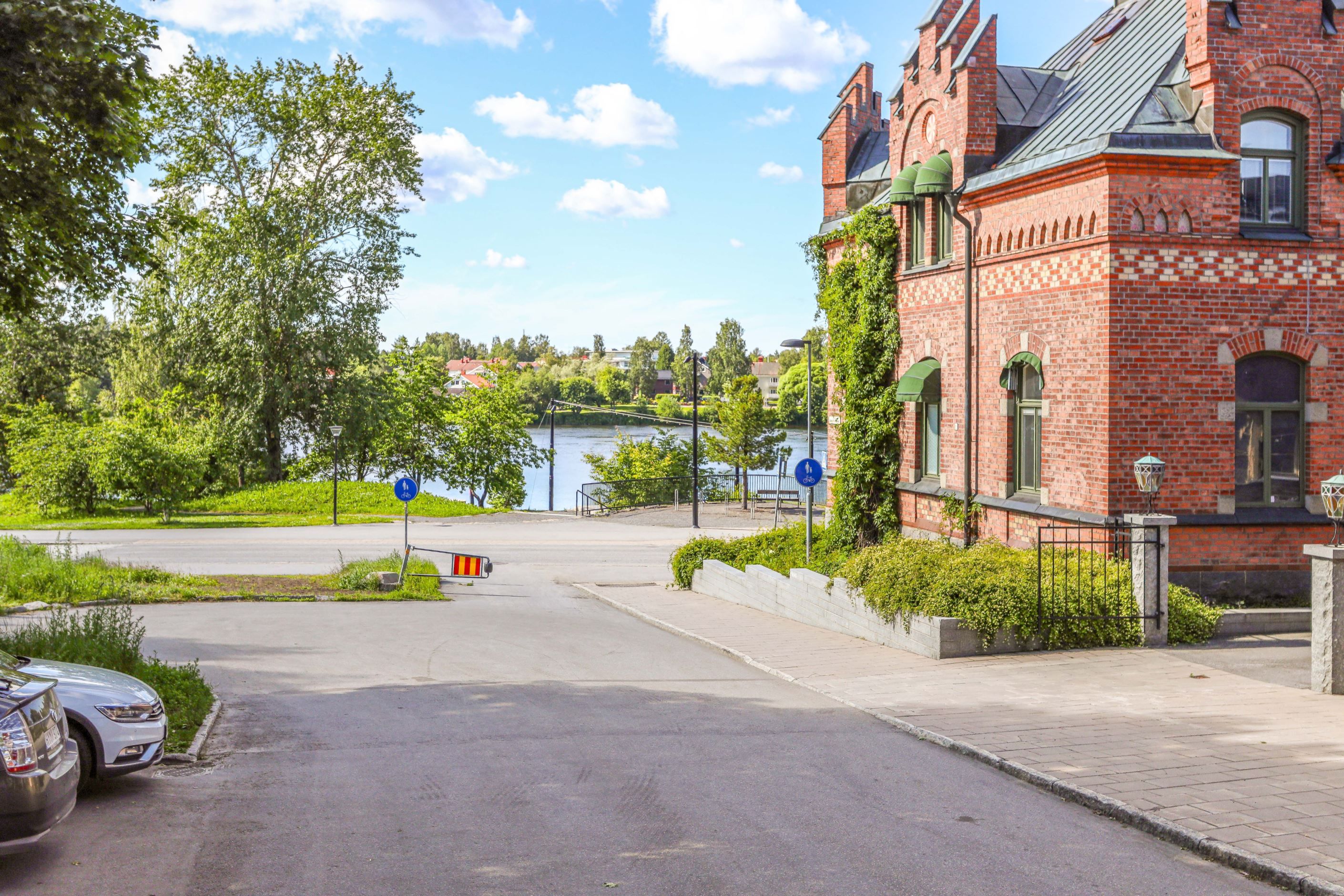 Västra Kyrkogatan 3