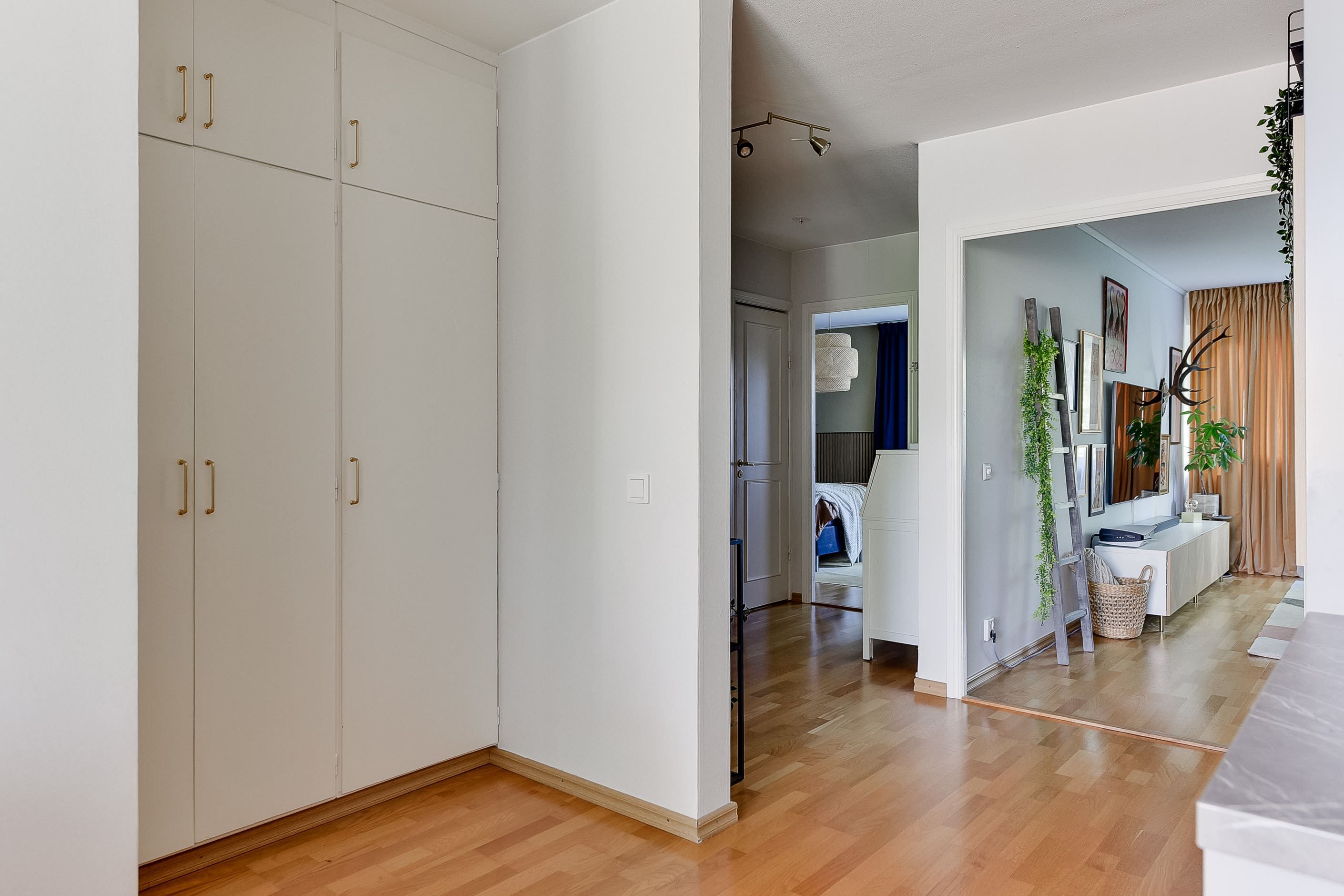 Inre hall