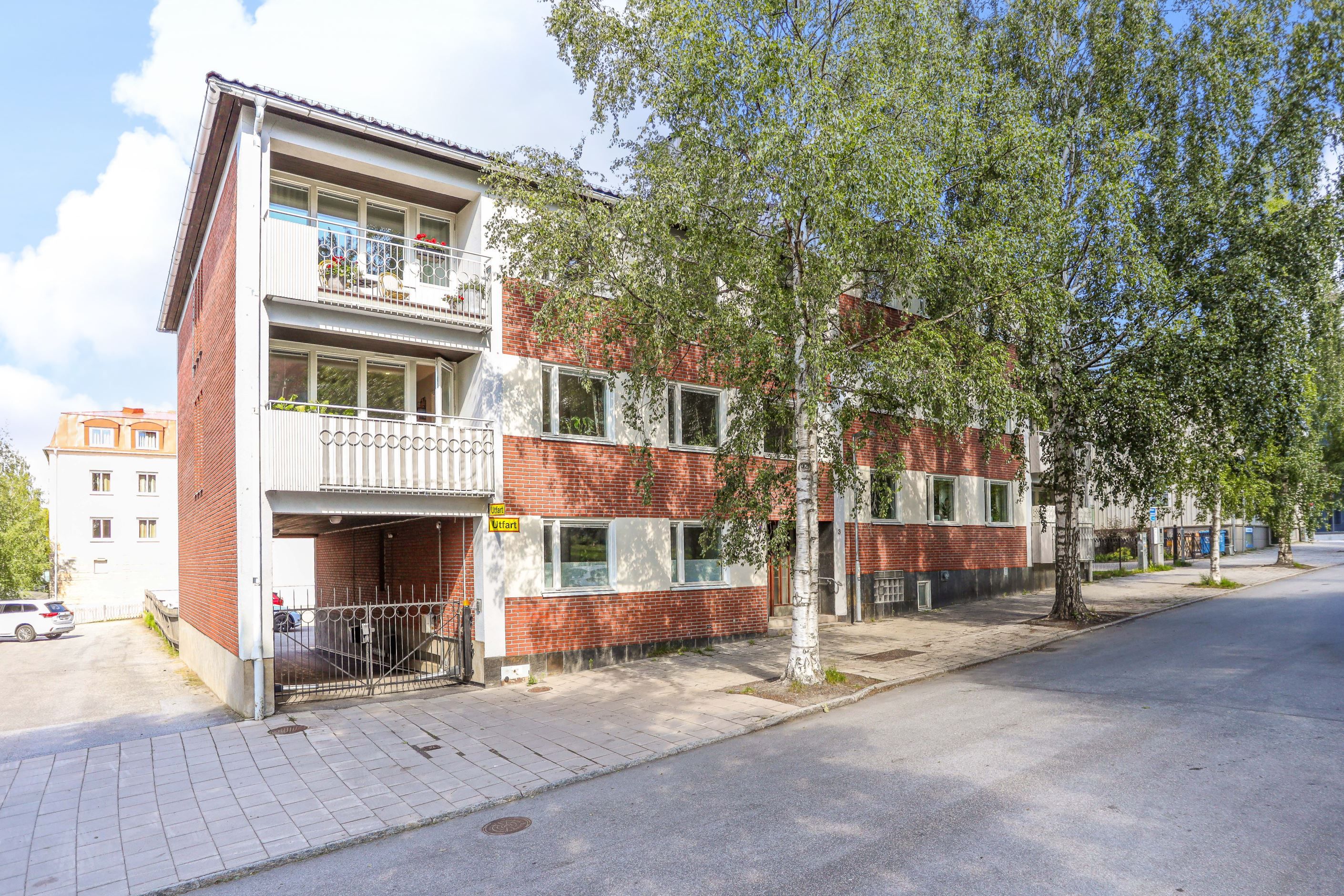 Västra Kyrkogatan 3