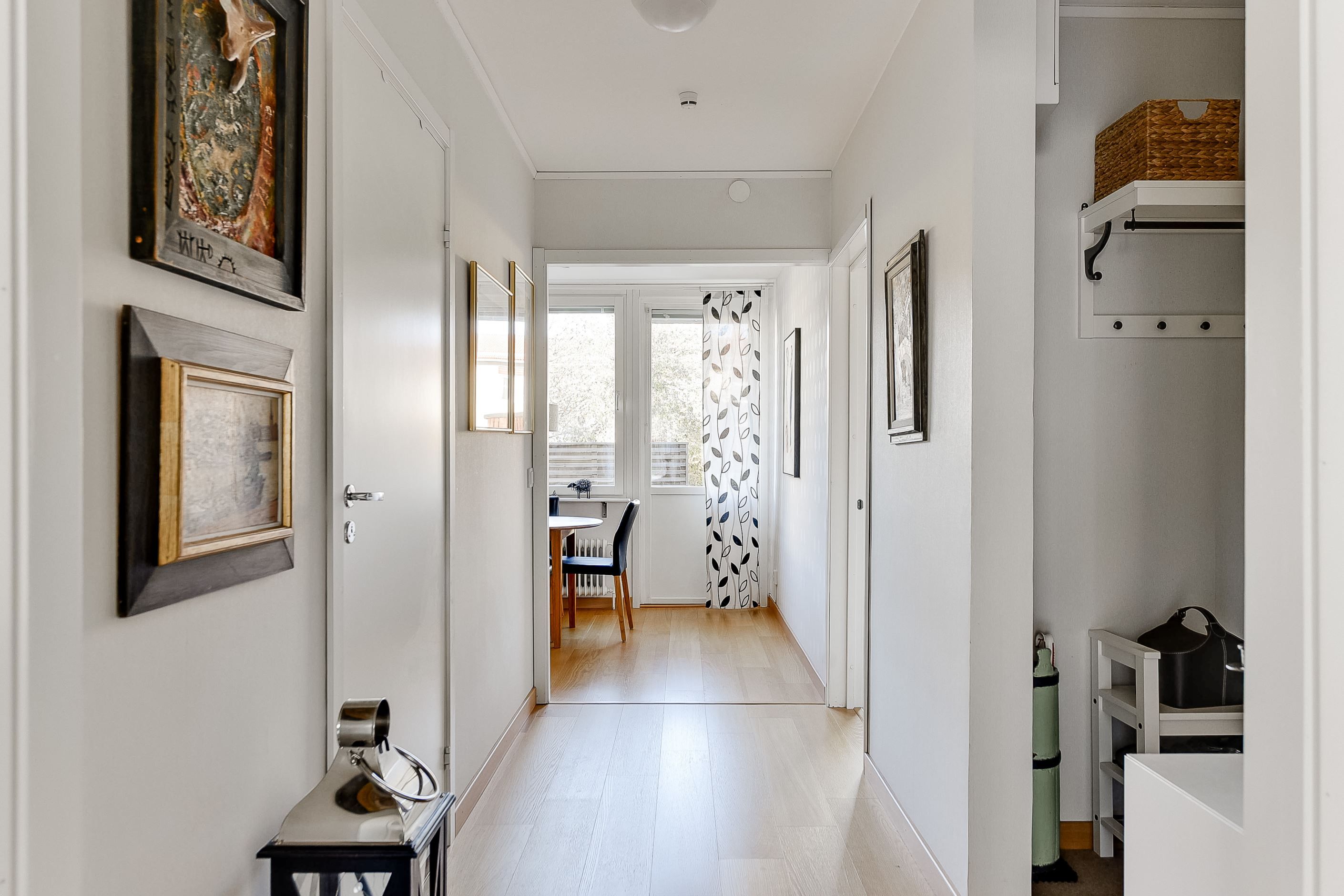 Inre hall