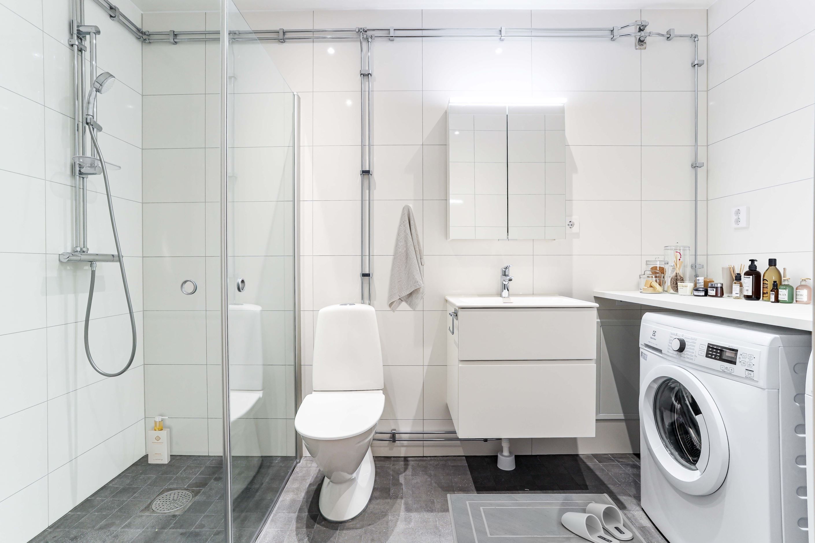 Duschrum 2 med tvättstuga