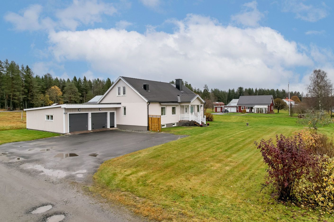 Skravelsjö 268 - Framsida