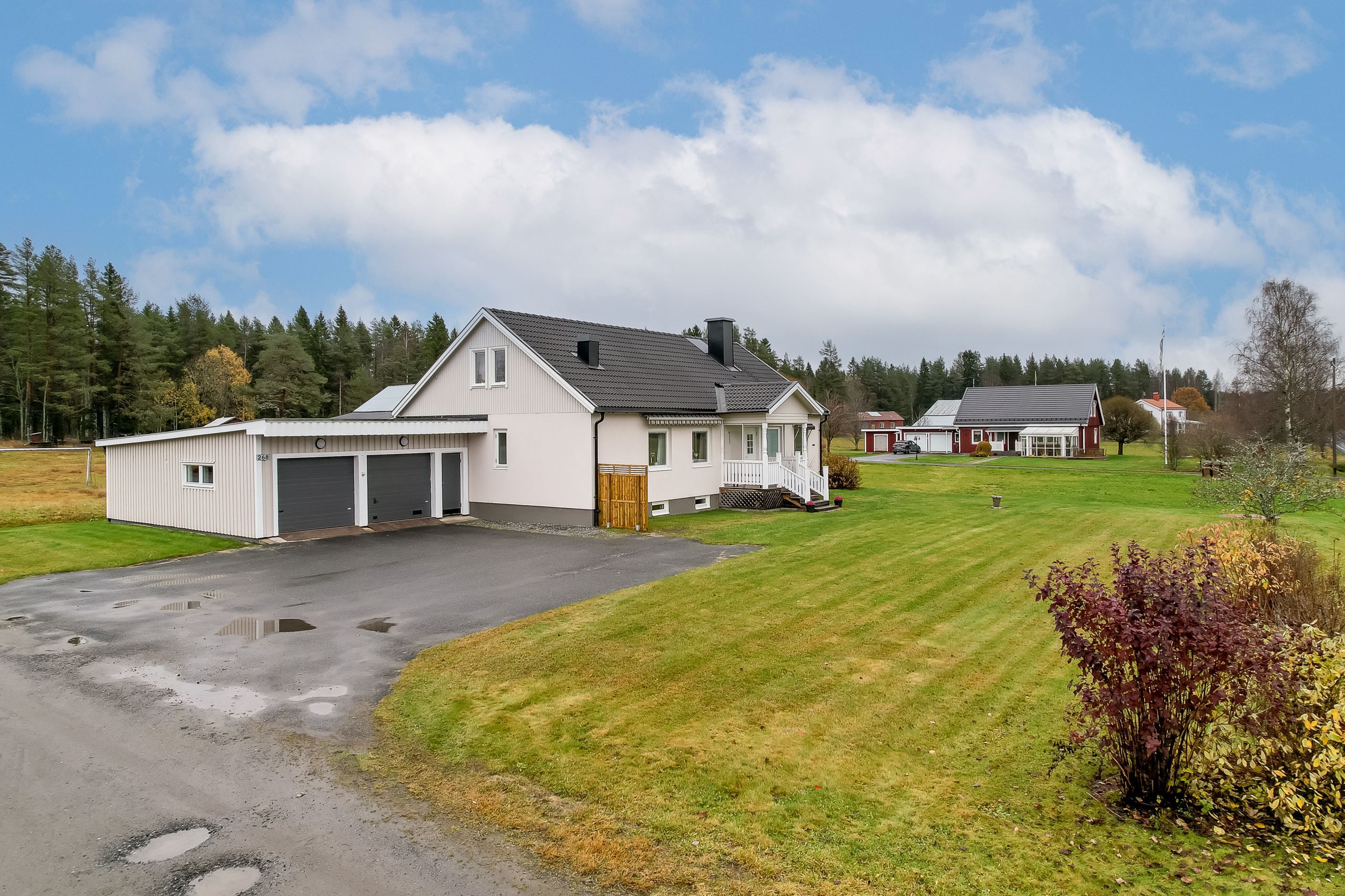 Skravelsjö 268 - Framsida