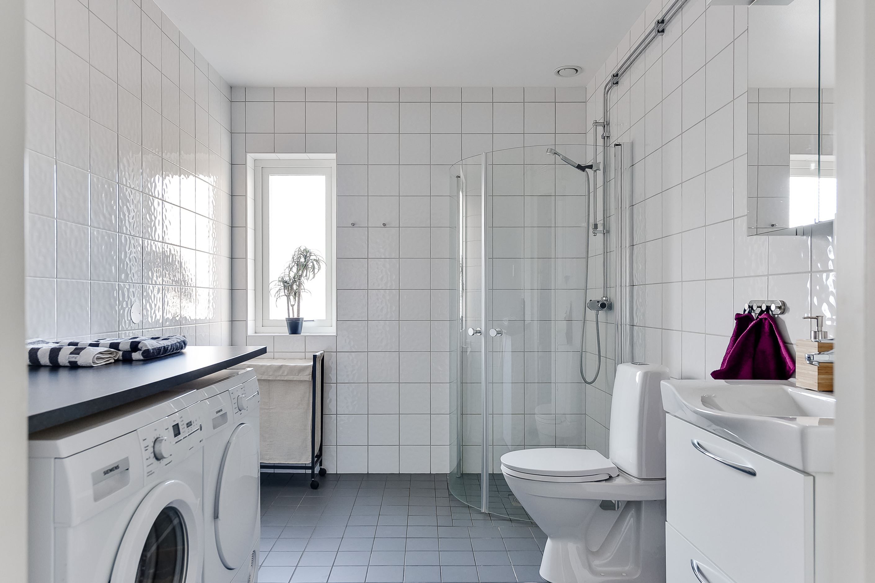 Duschrum med tvättdel