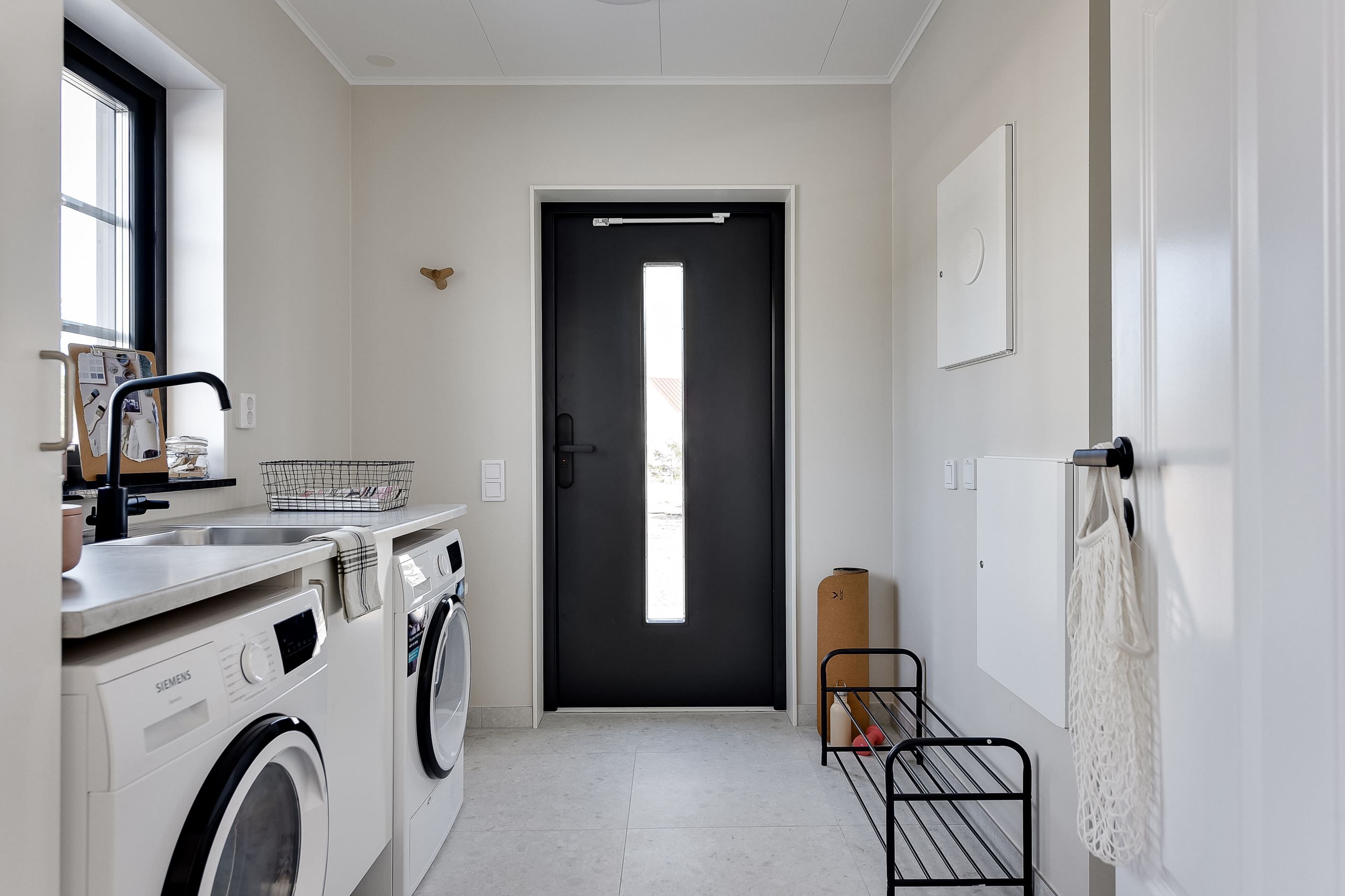 Tvättstuga med groventré