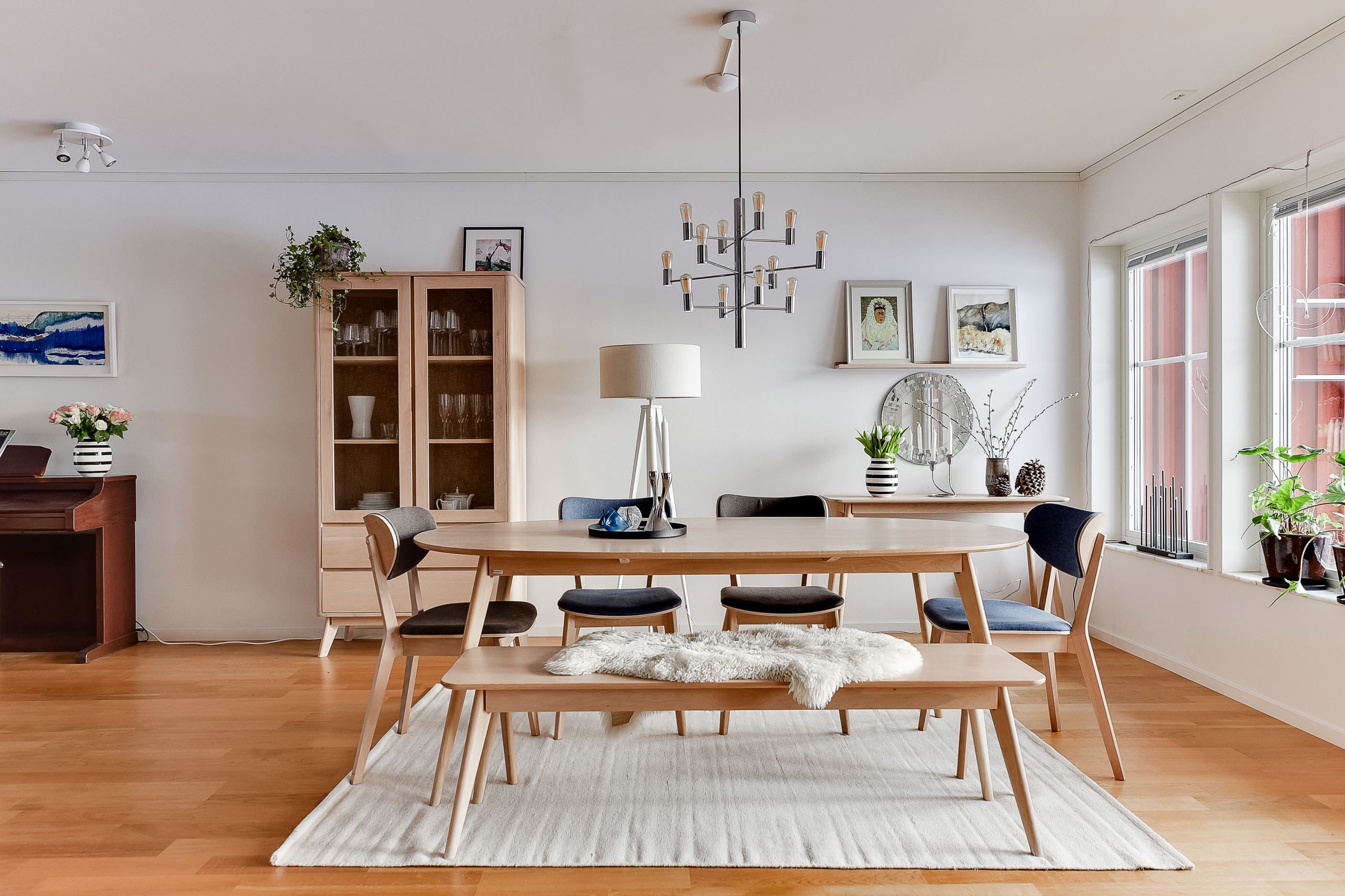 Allrum med salongsdel & vardagsrum