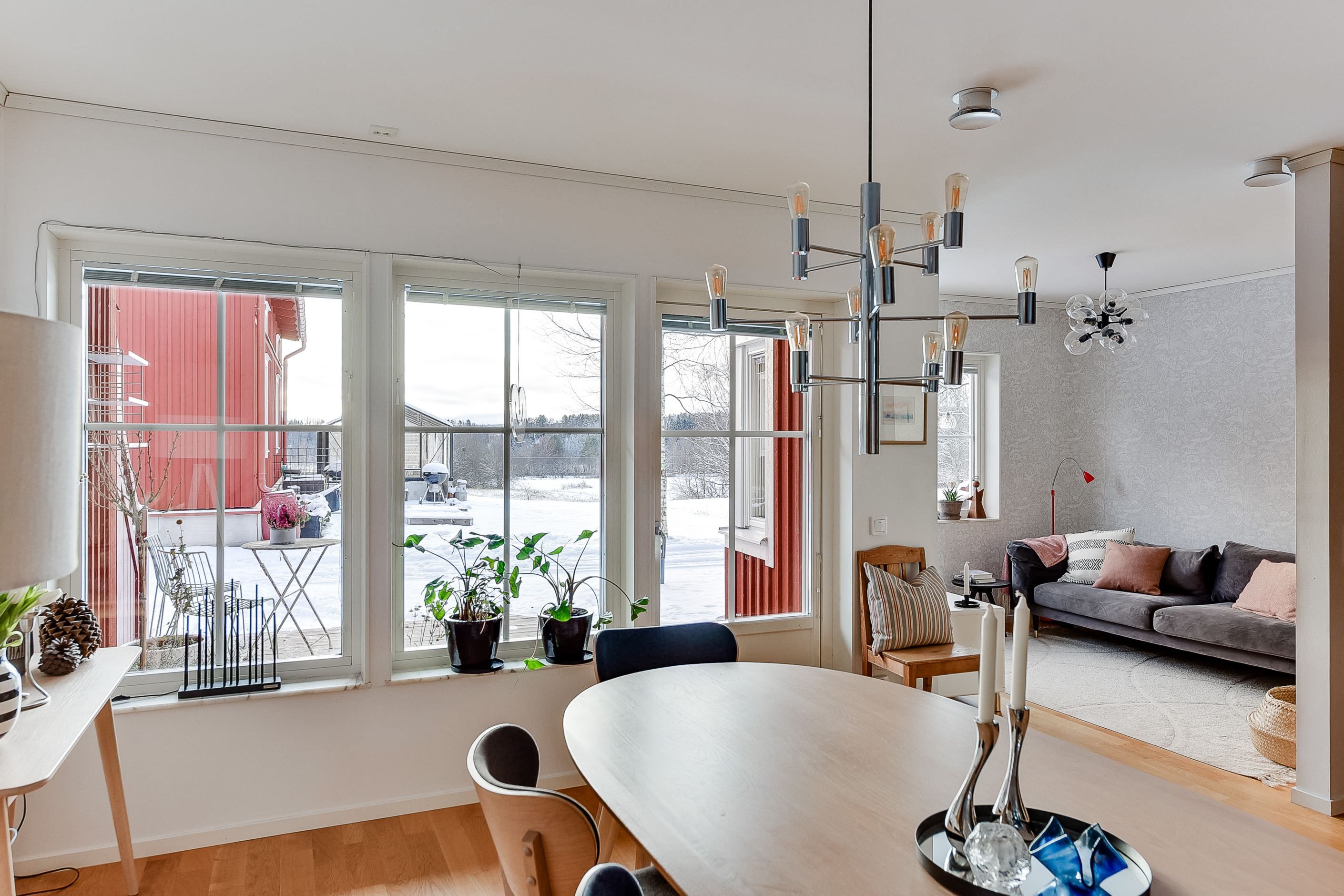 Allrum med salongsdel & vardagsrum