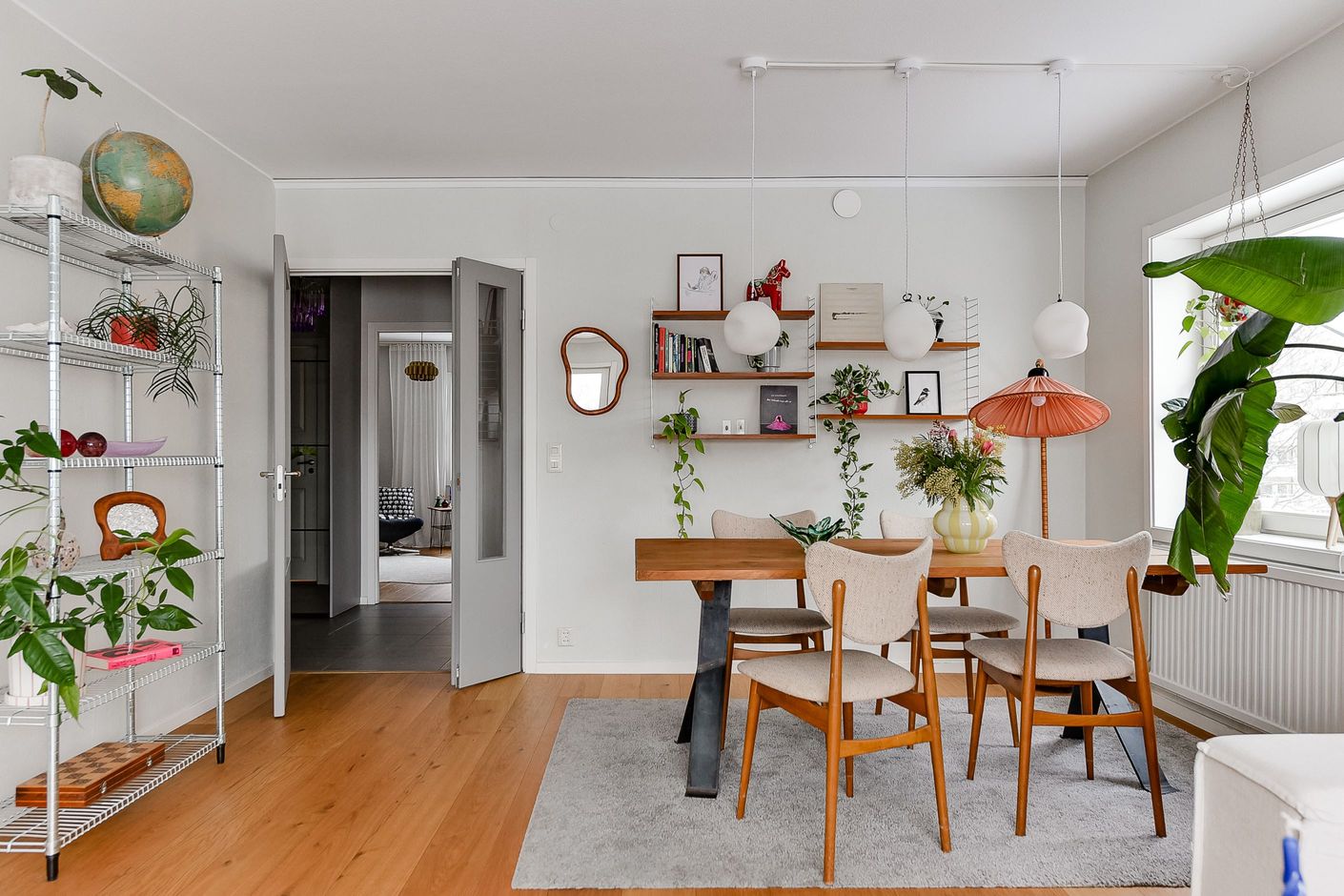 Vardagsrum med salongsdel