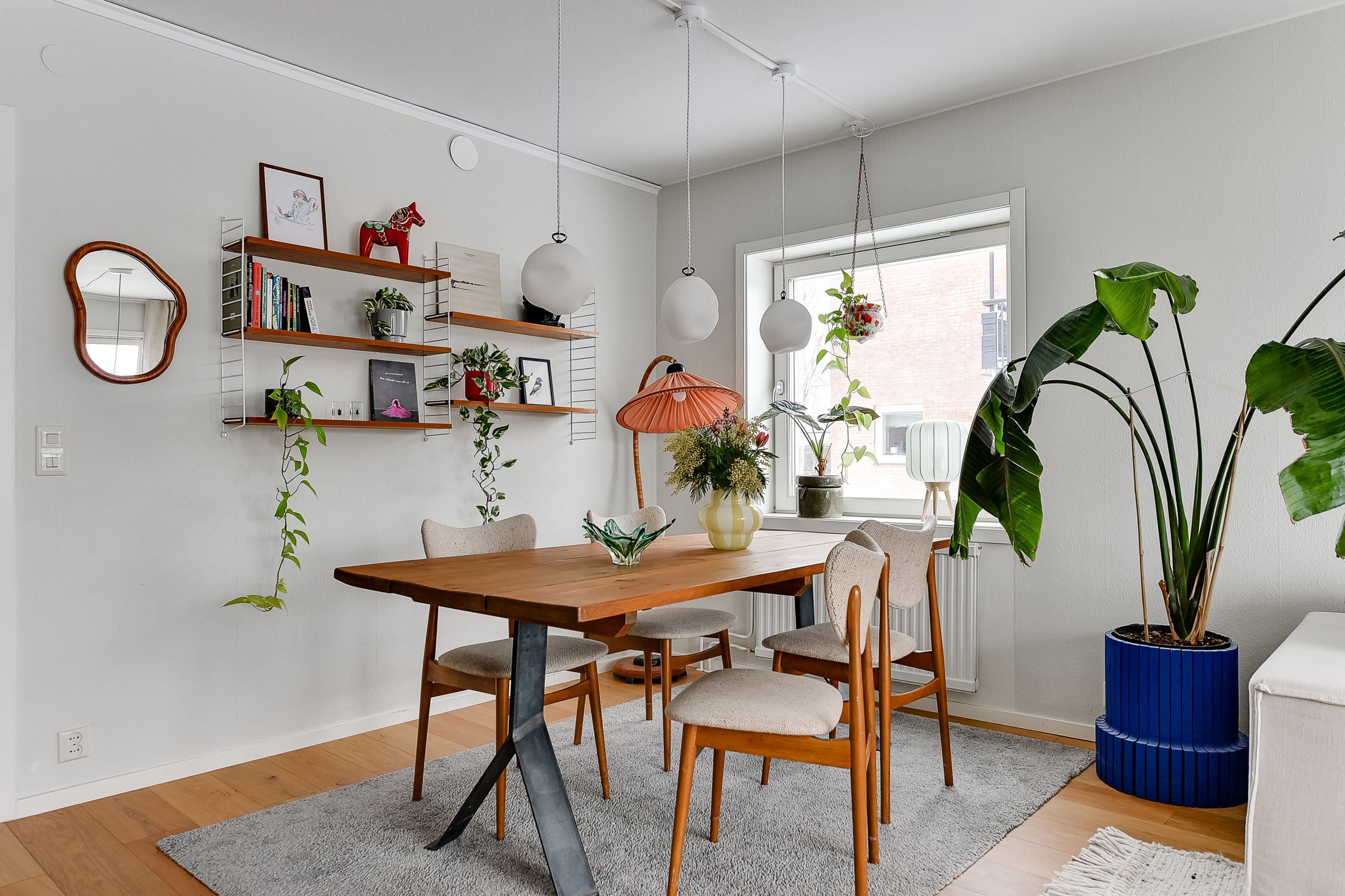 Vardagsrum med salongsdel