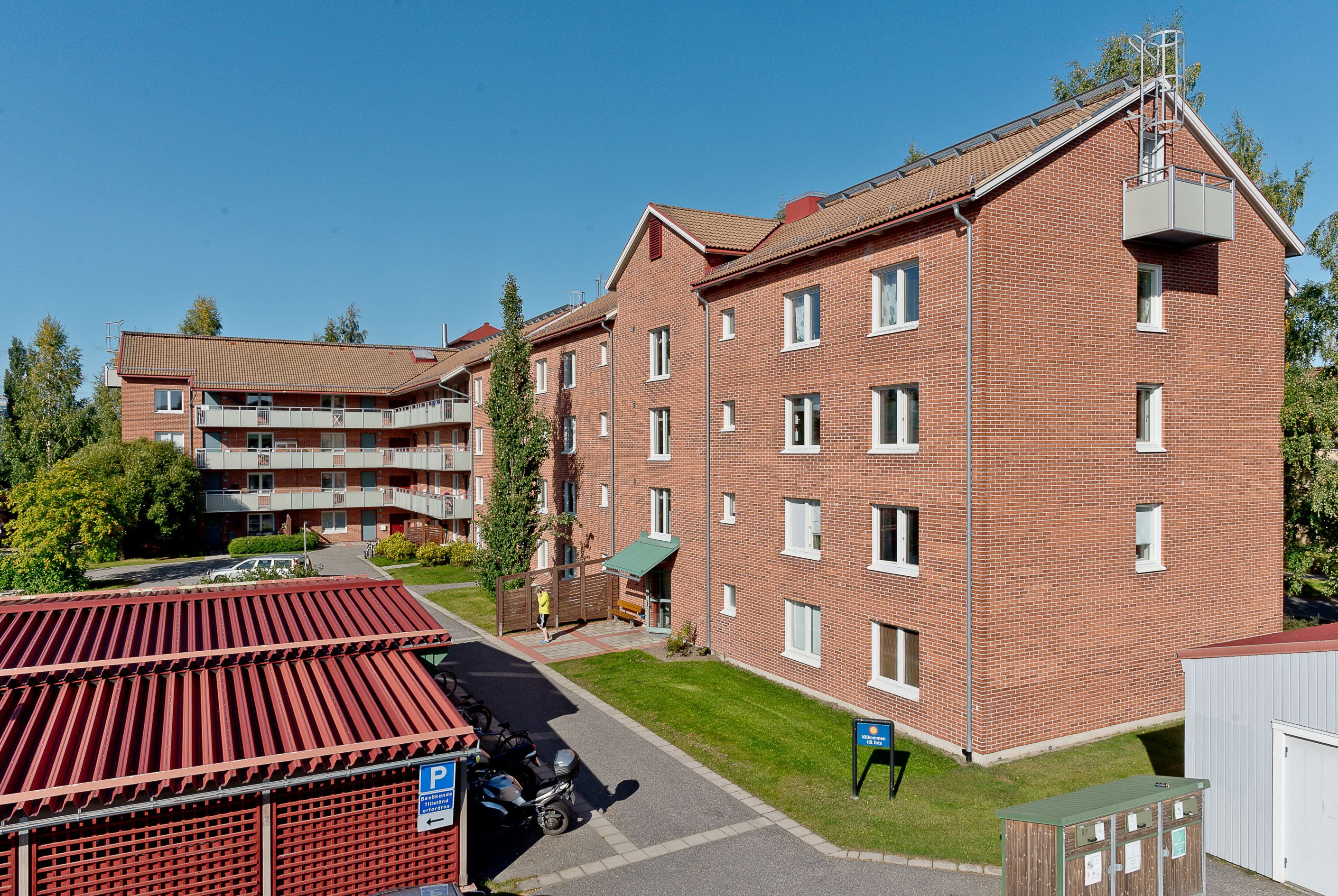 Älvans väg 184 - sommarbild