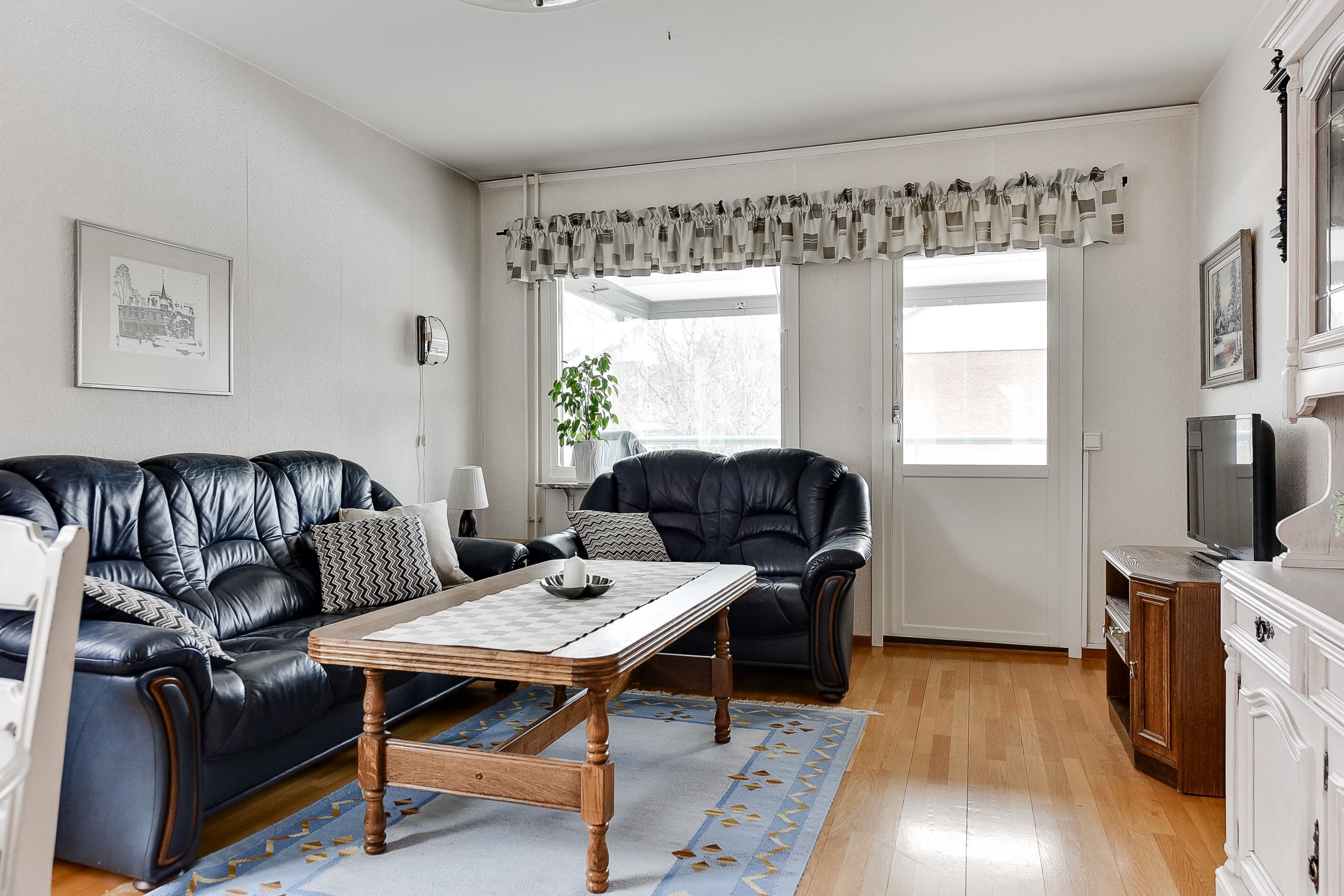 Vardagsrum med salongsdel