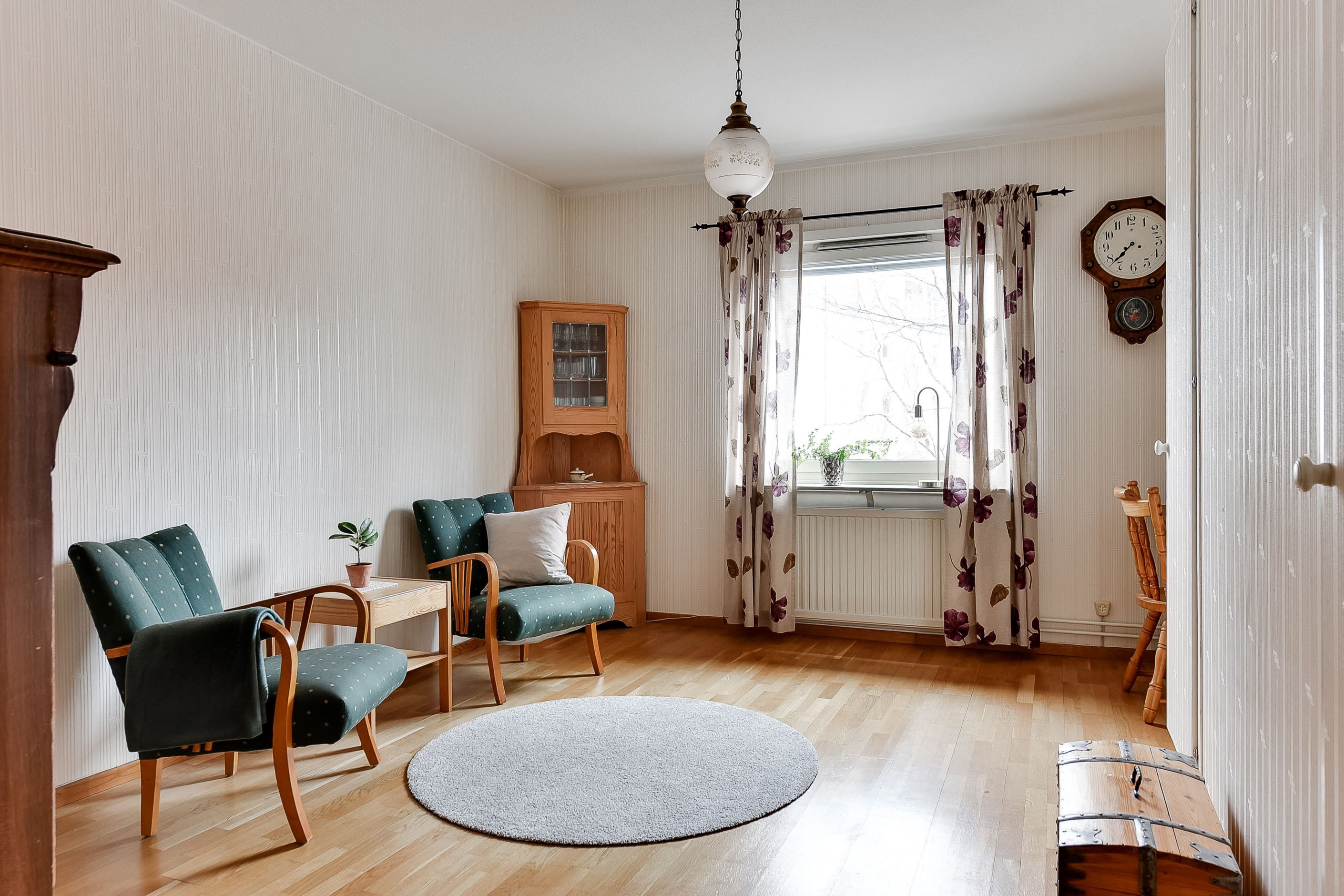 Sovrum 2 / Bibliotek