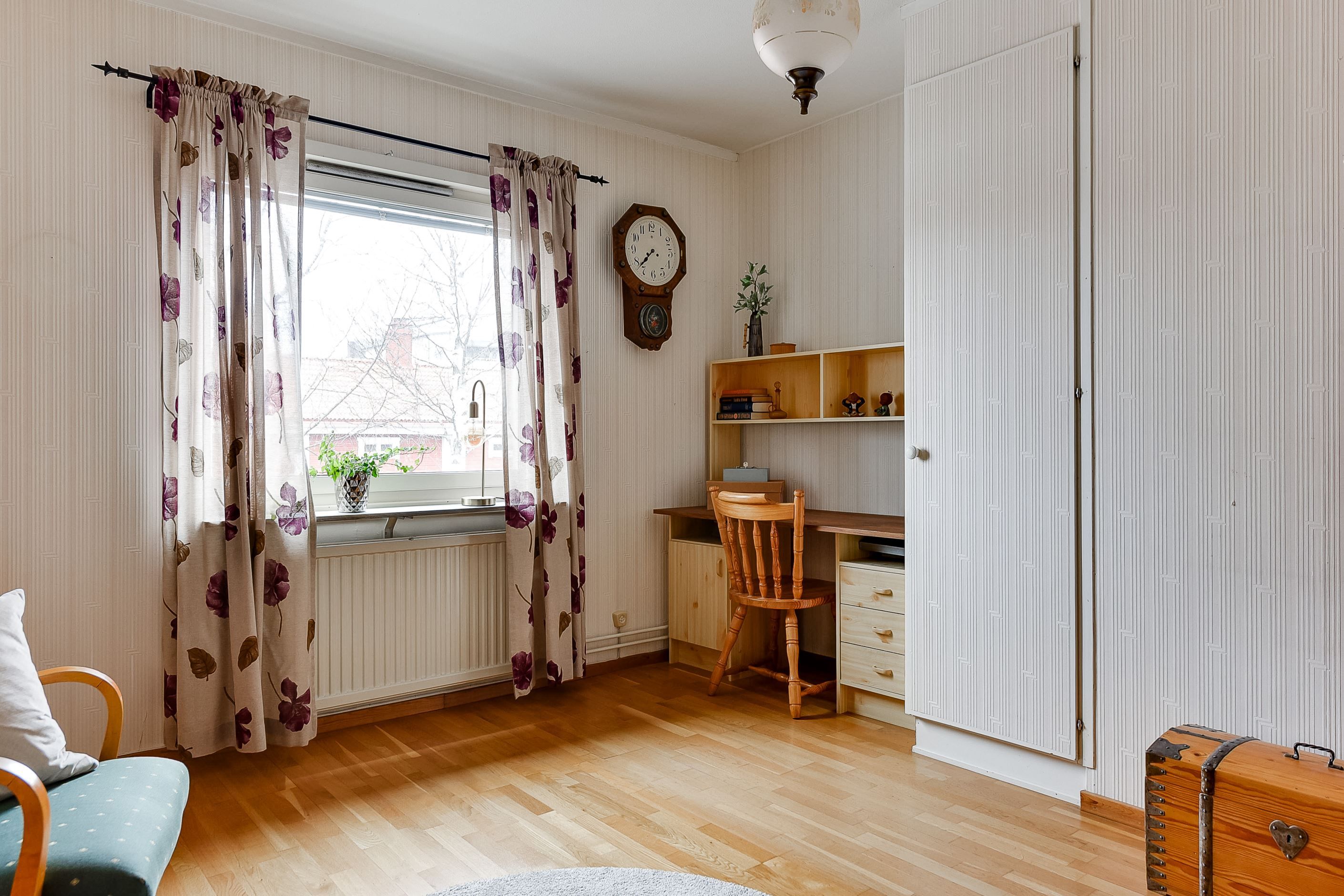 Sovrum 2 / Bibliotek