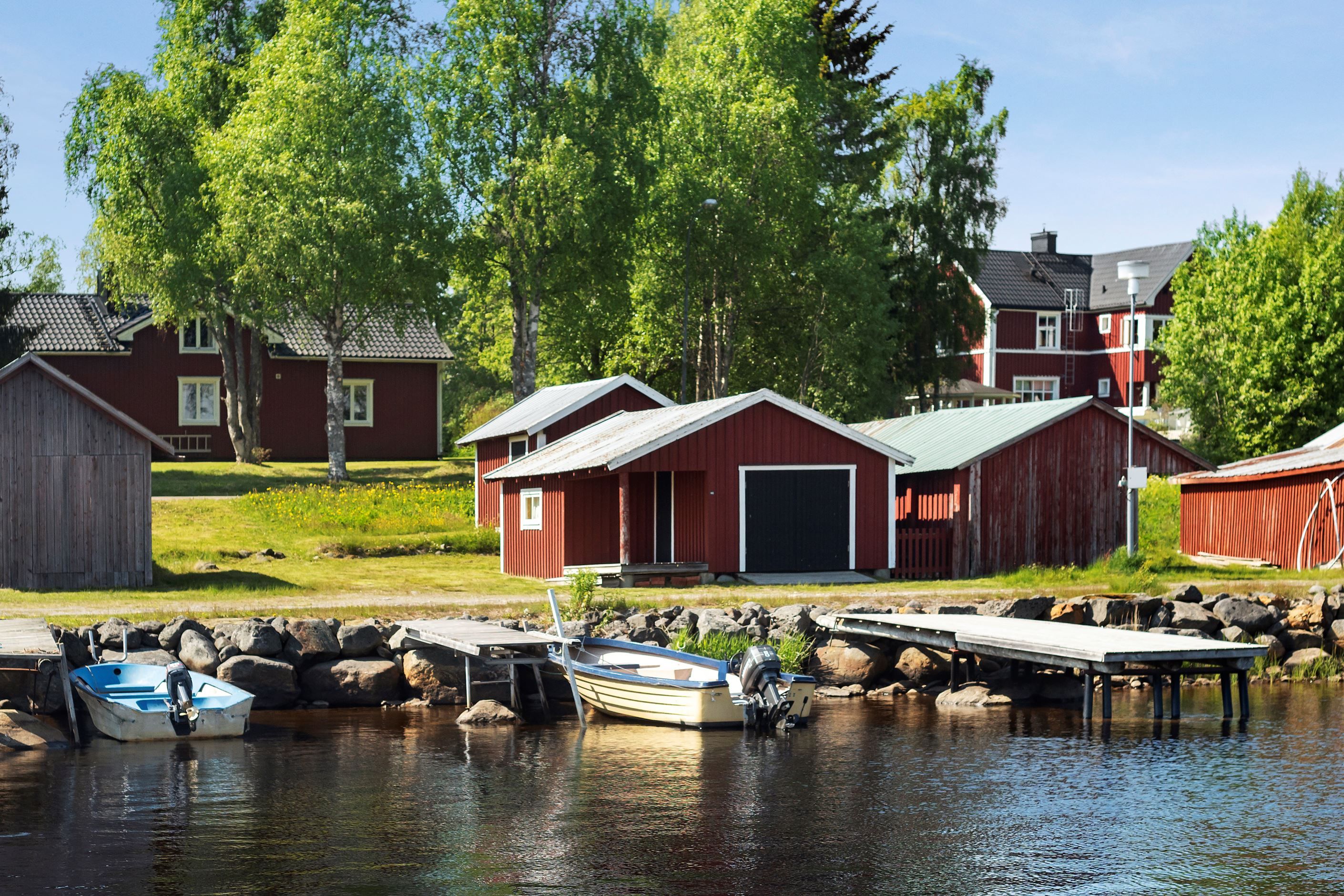 Brygga och båthus