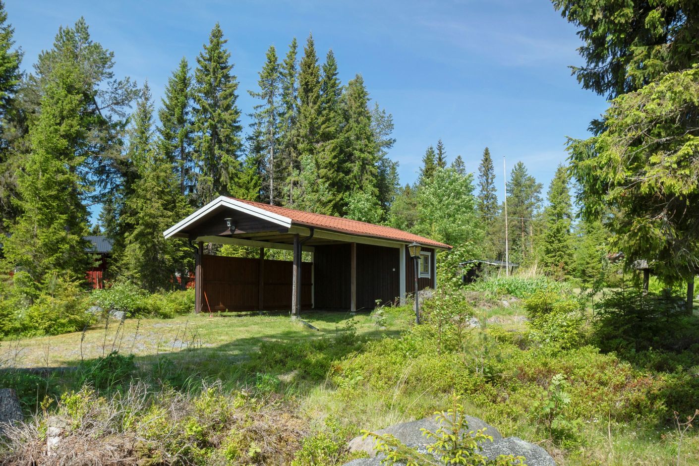 Carport med Förråd