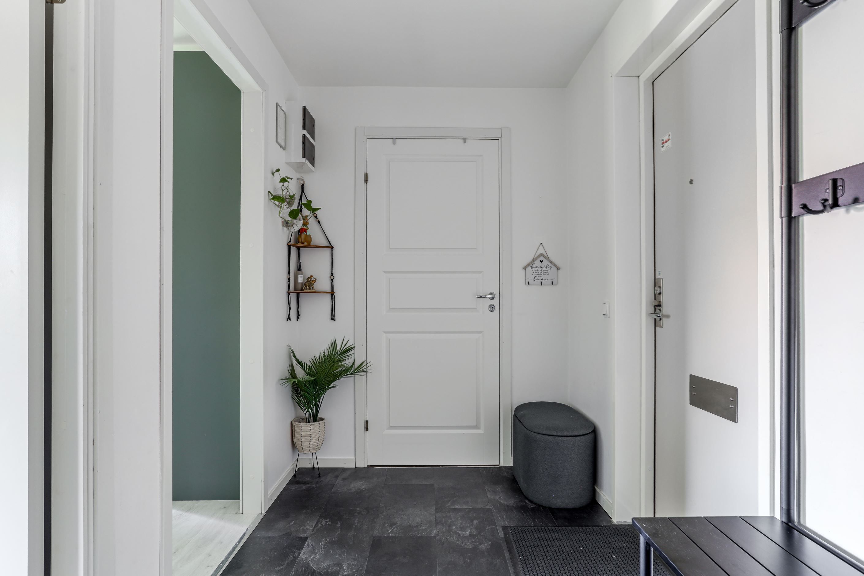 Entré / Hall / Klädkammare
