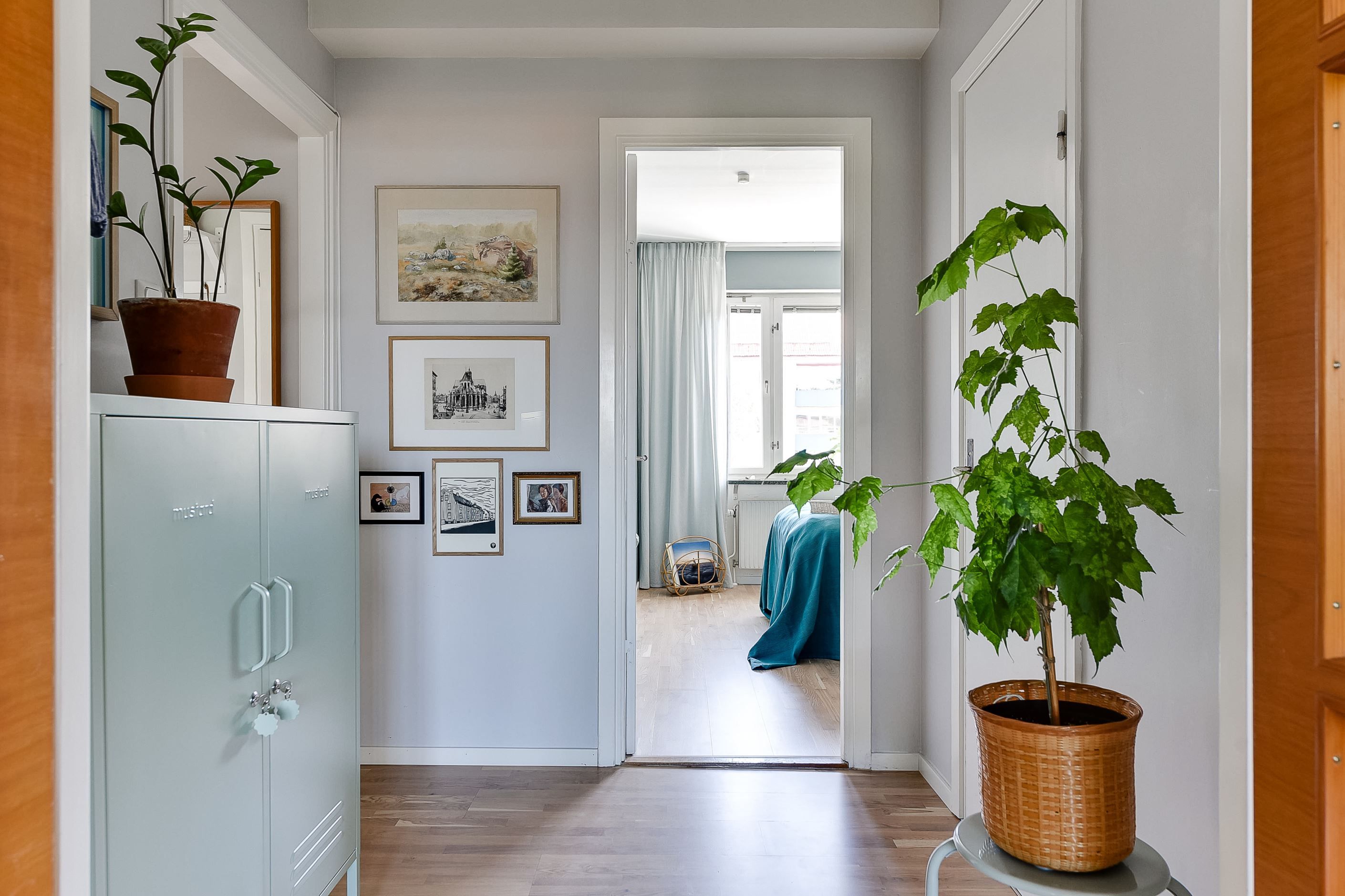 Inre hall