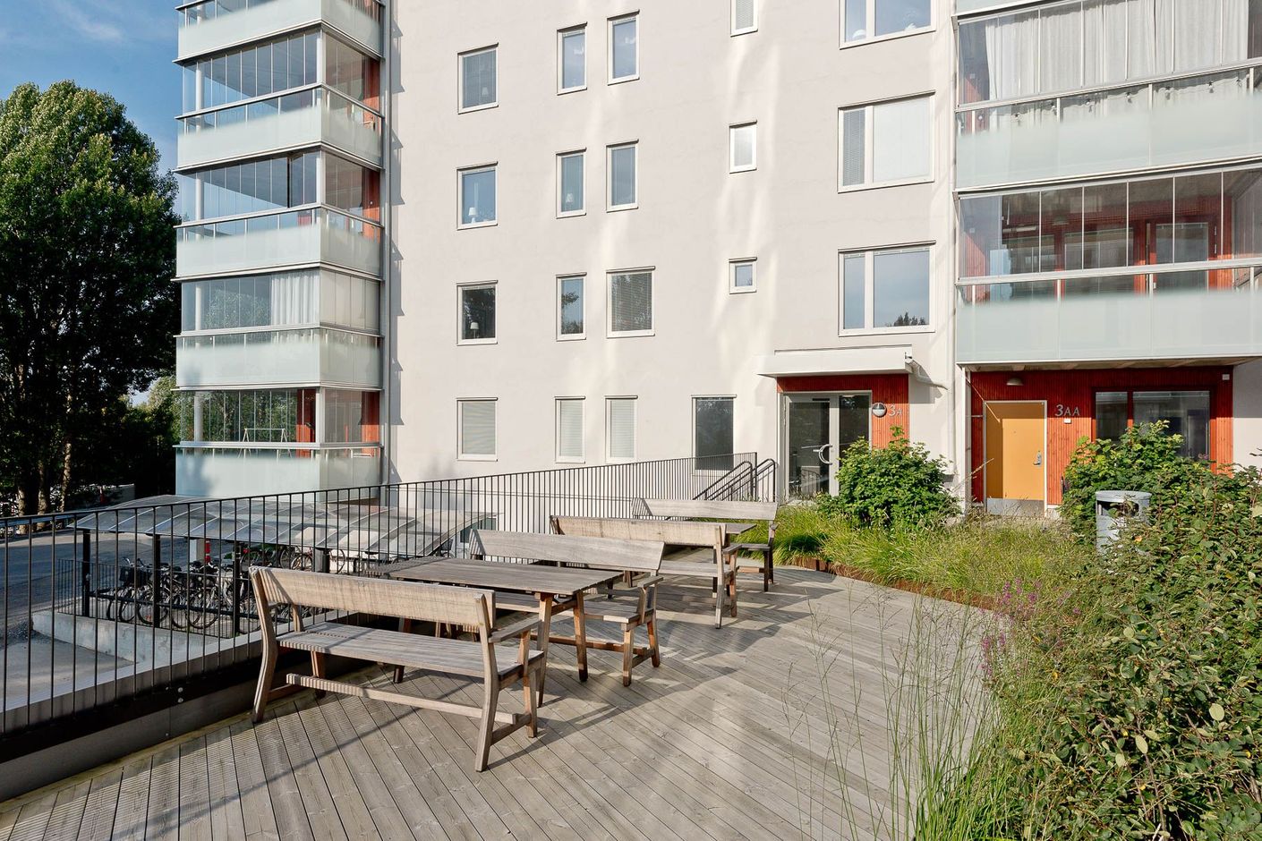 Entré från innergården