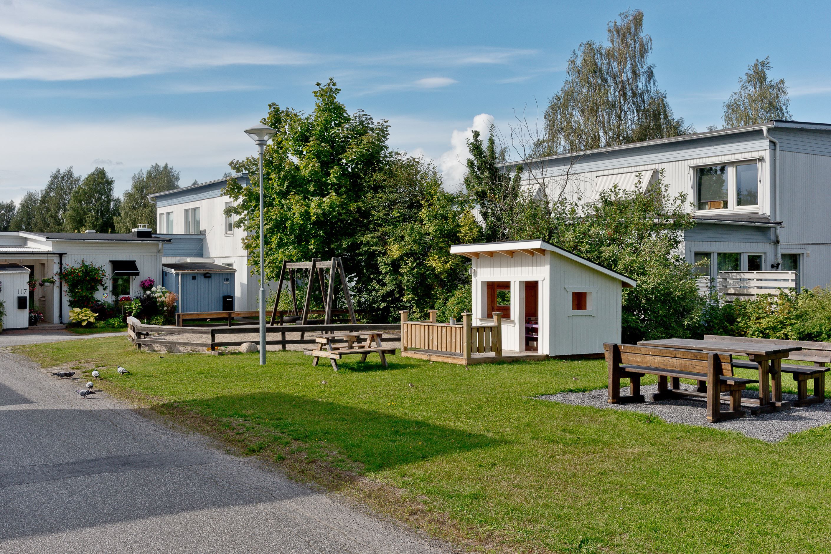 Innergård med lekplats