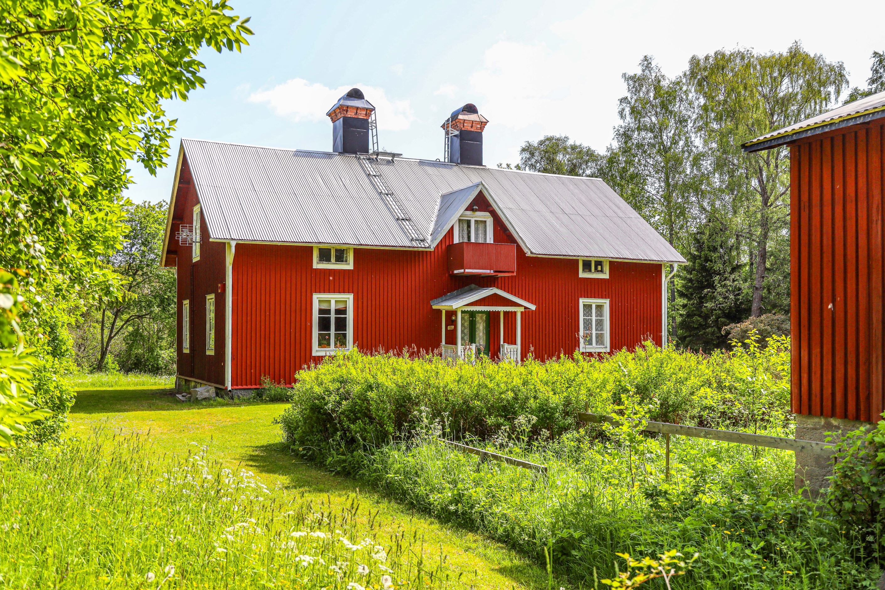 Mot huset