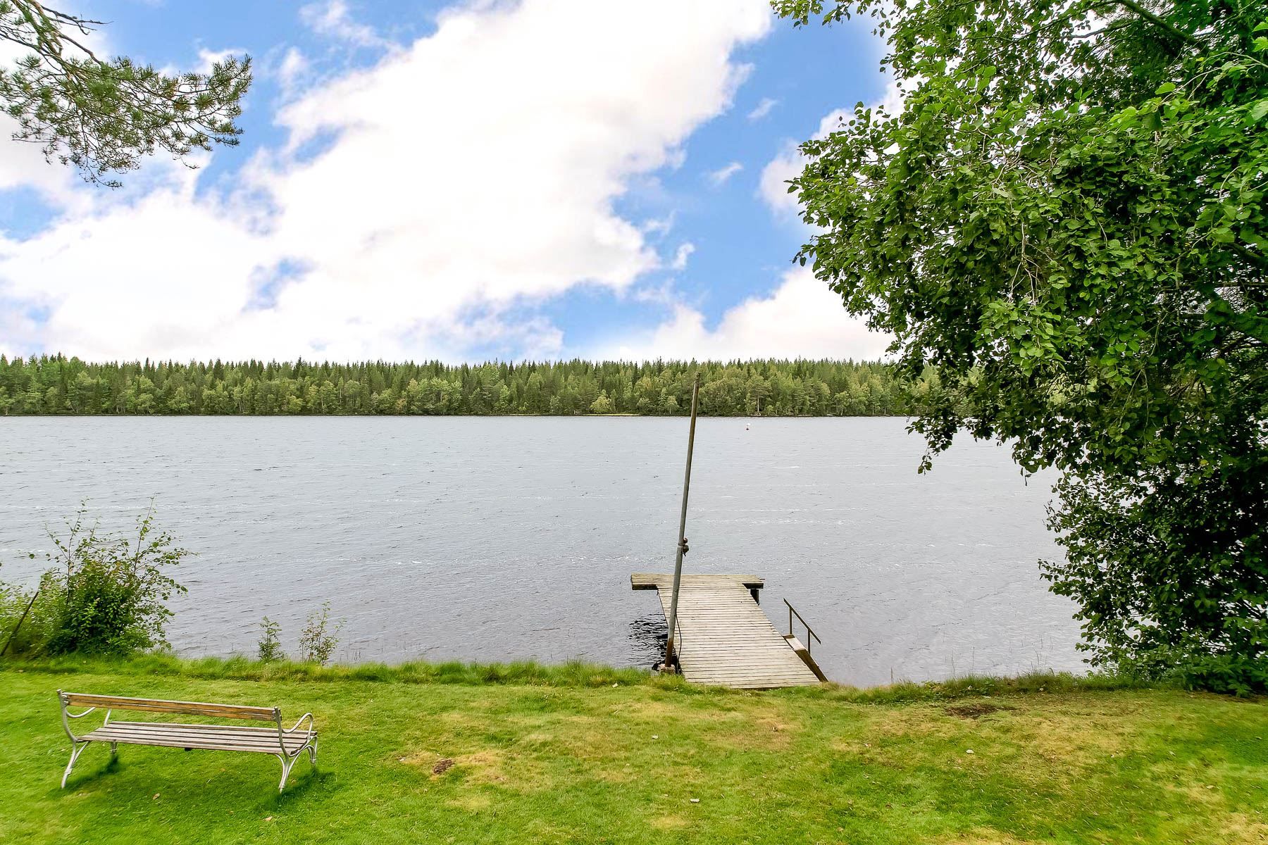 Nere vid bryggan